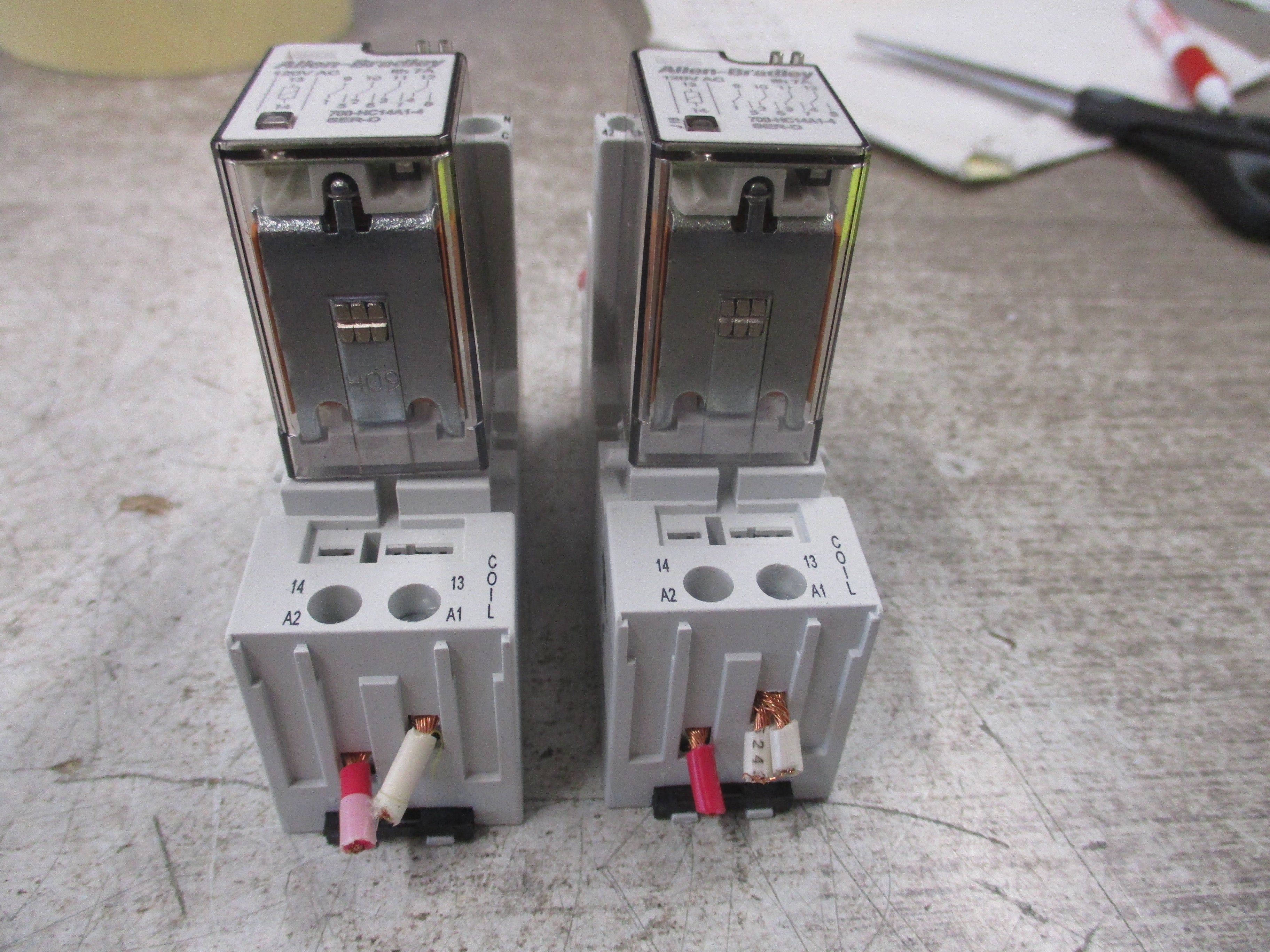 Allen-Bradley Relay 700-HC14A1-4 Ser. D 120V Coil W/Base *Lot of 2* Used