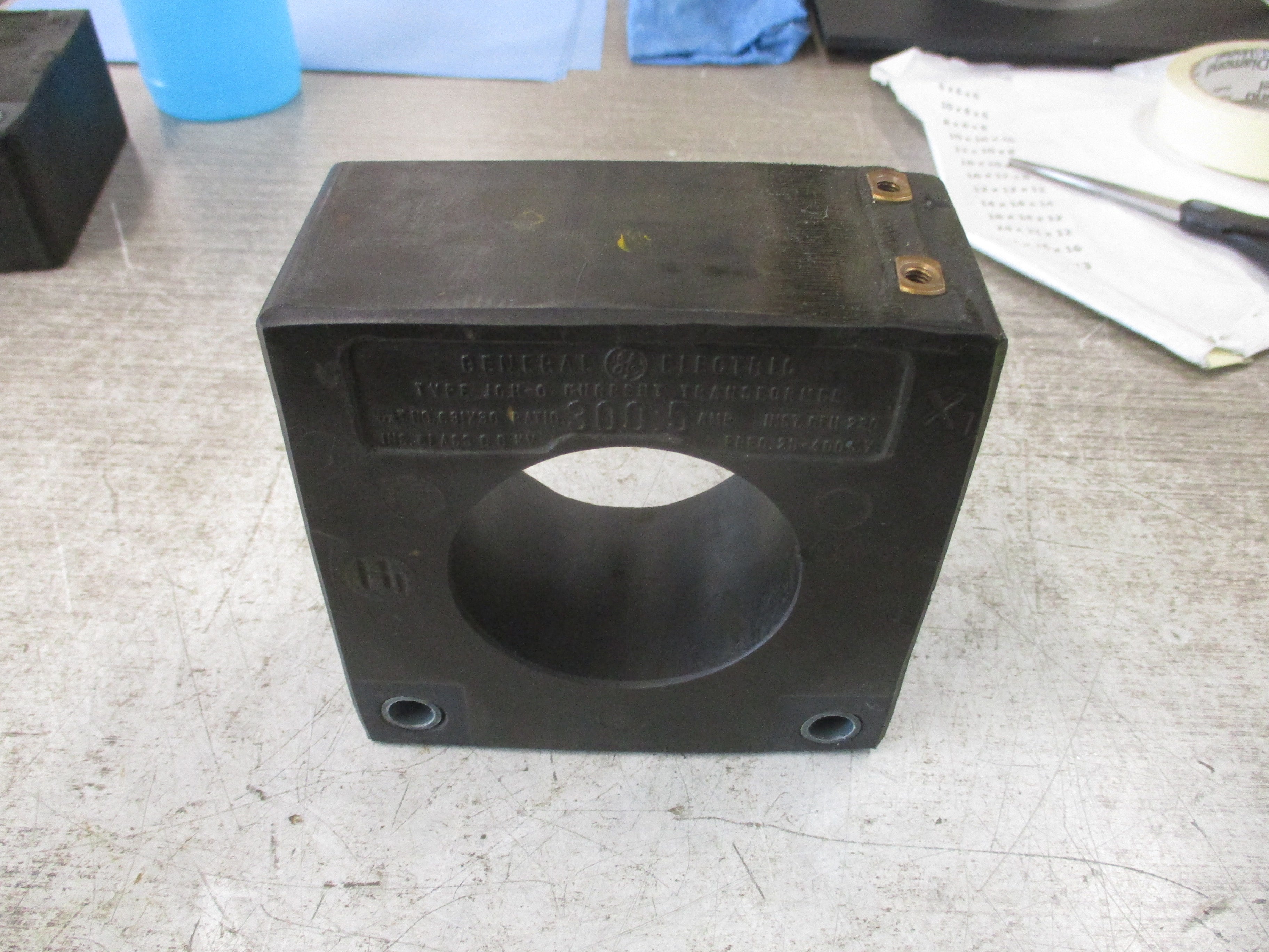 GE Type JCH-0 Current Transformer 631X30 Ratio 300:5A 600V 25-400Hz
