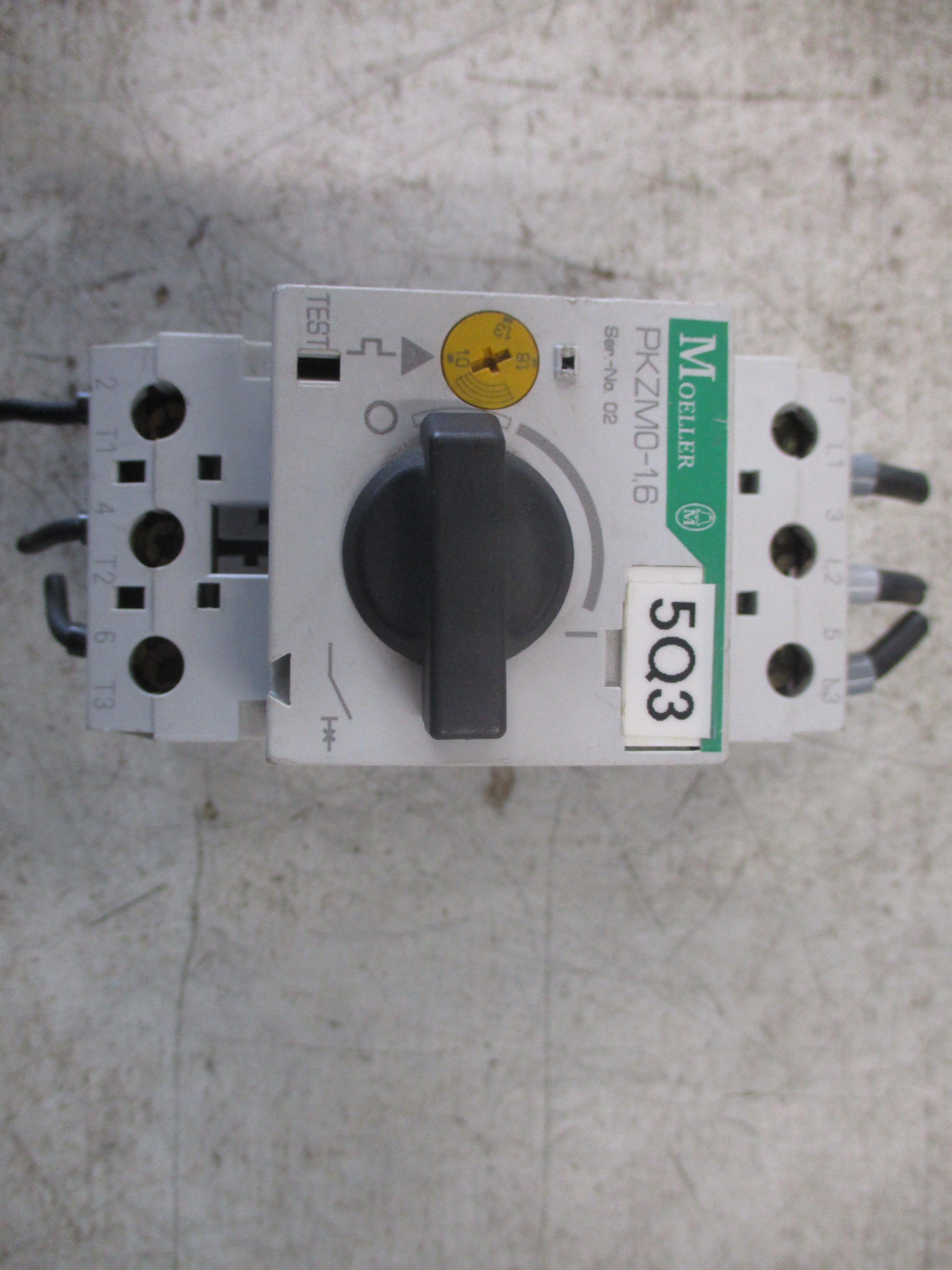 Moeller Manual Motor Protector PKZM0-1.6 Ser. 02 Trip: 1.0-1.6A Used