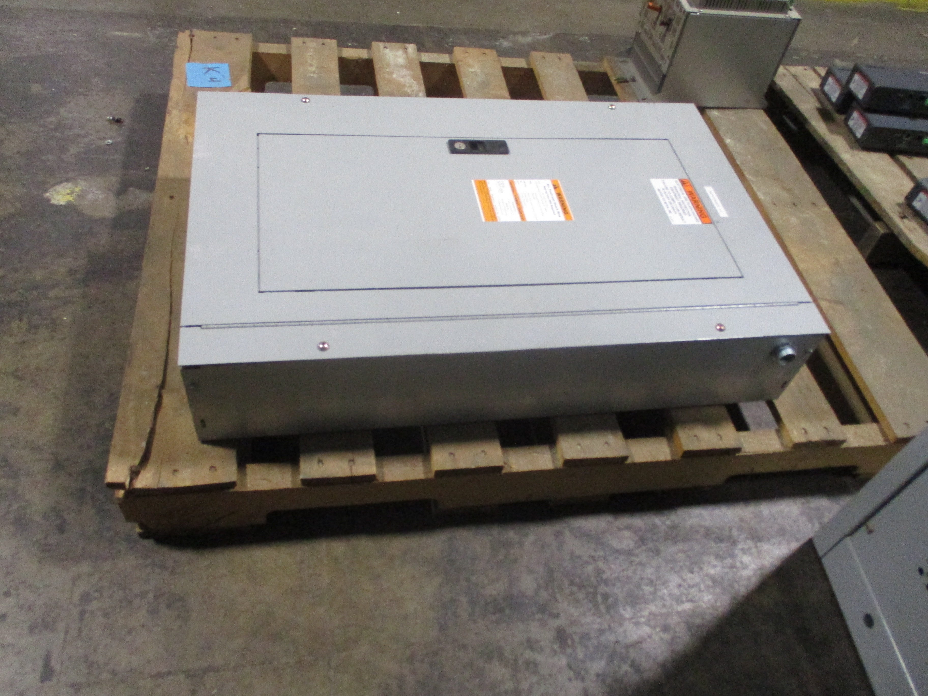 GE Main Breaker Circuit Breaker Panel AQF3301AB 100A Main 208/120V 3PH 4W Used