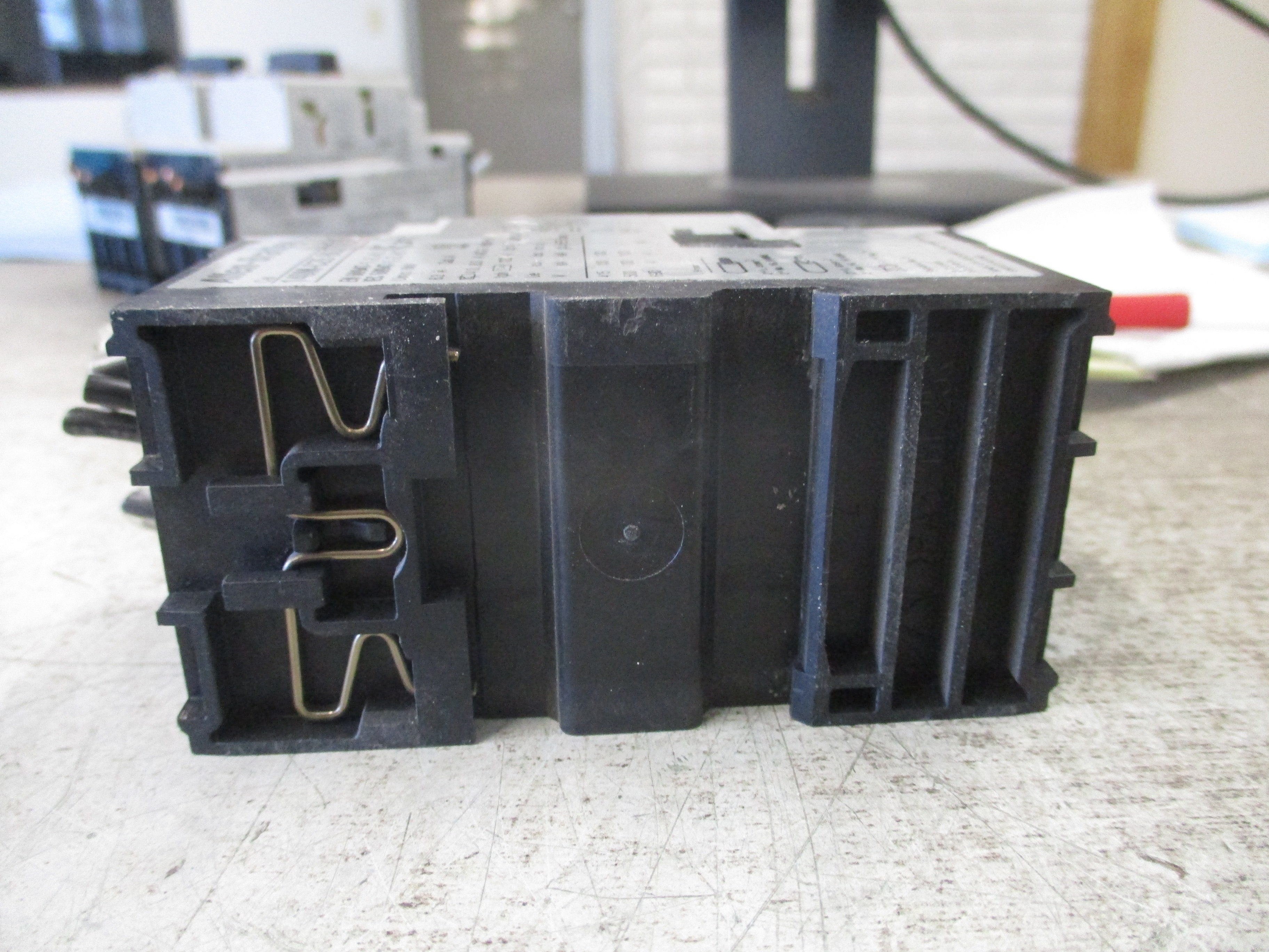 Allen-Bradley Manual Motor Protector 140M-C2E-B63 Ser. C Trip: 4.0-6.3A Used