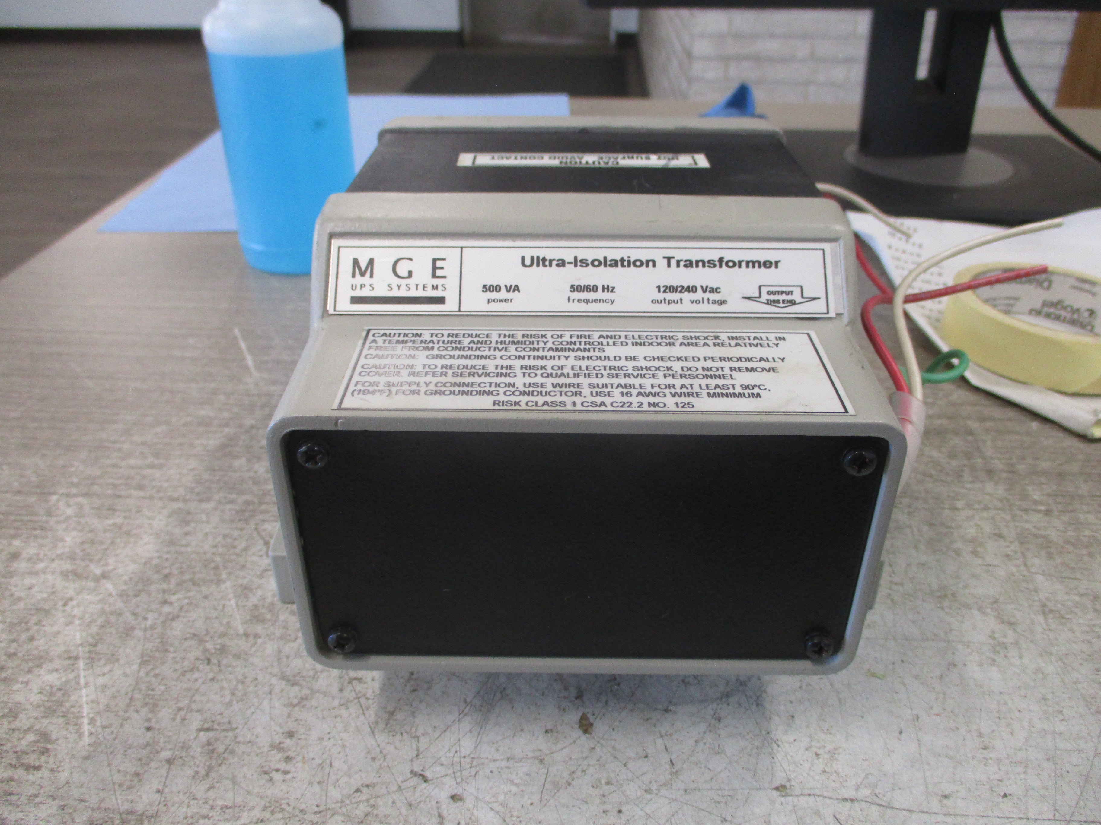 MGE Ultra-Isolation Transformer 91095-31T 500VA 50/60Hz Input: 120/240V
