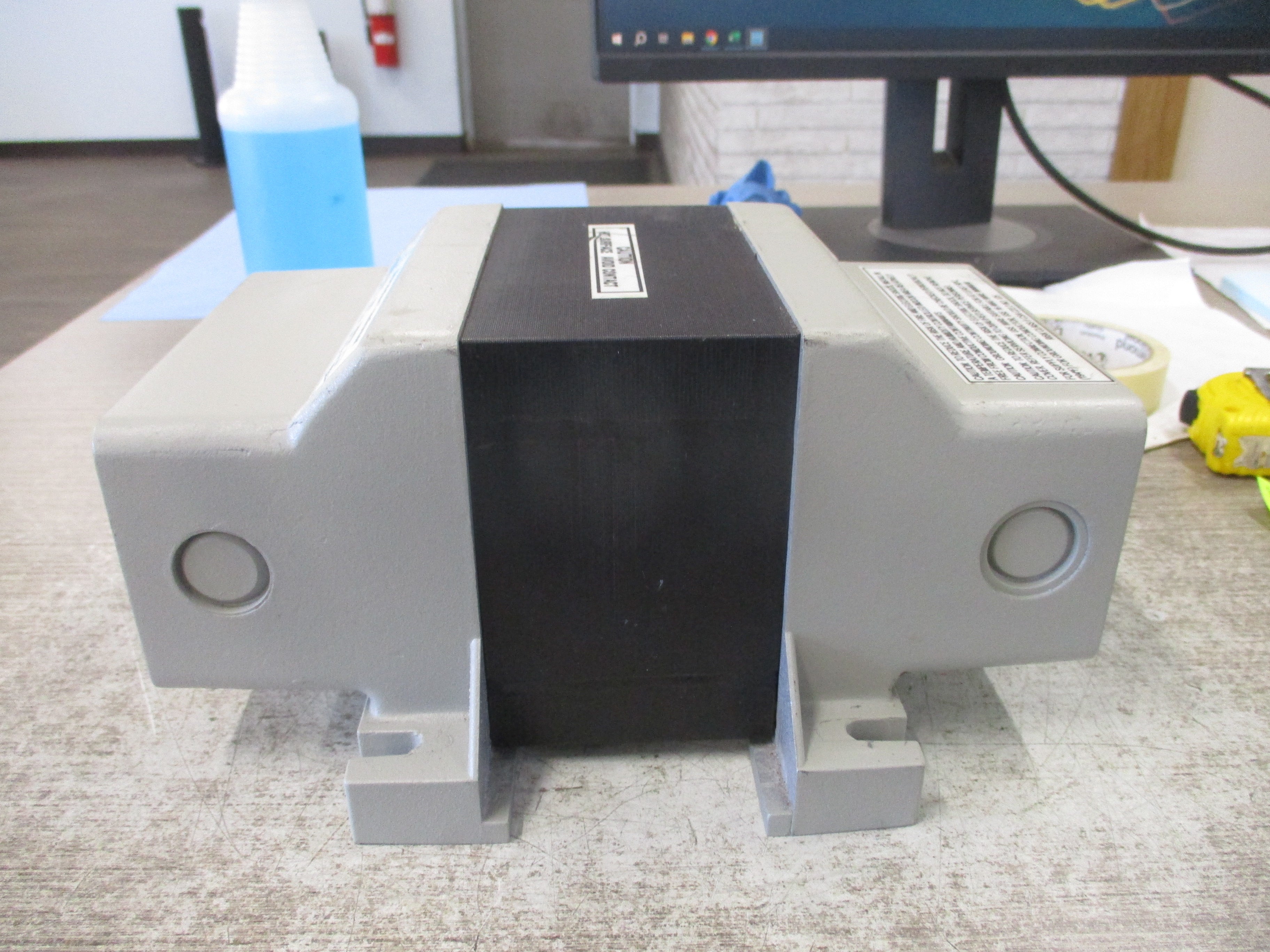 MGE Ultra-Isolation Transformer 91095-31T 500VA 50/60Hz Input: 120/240V