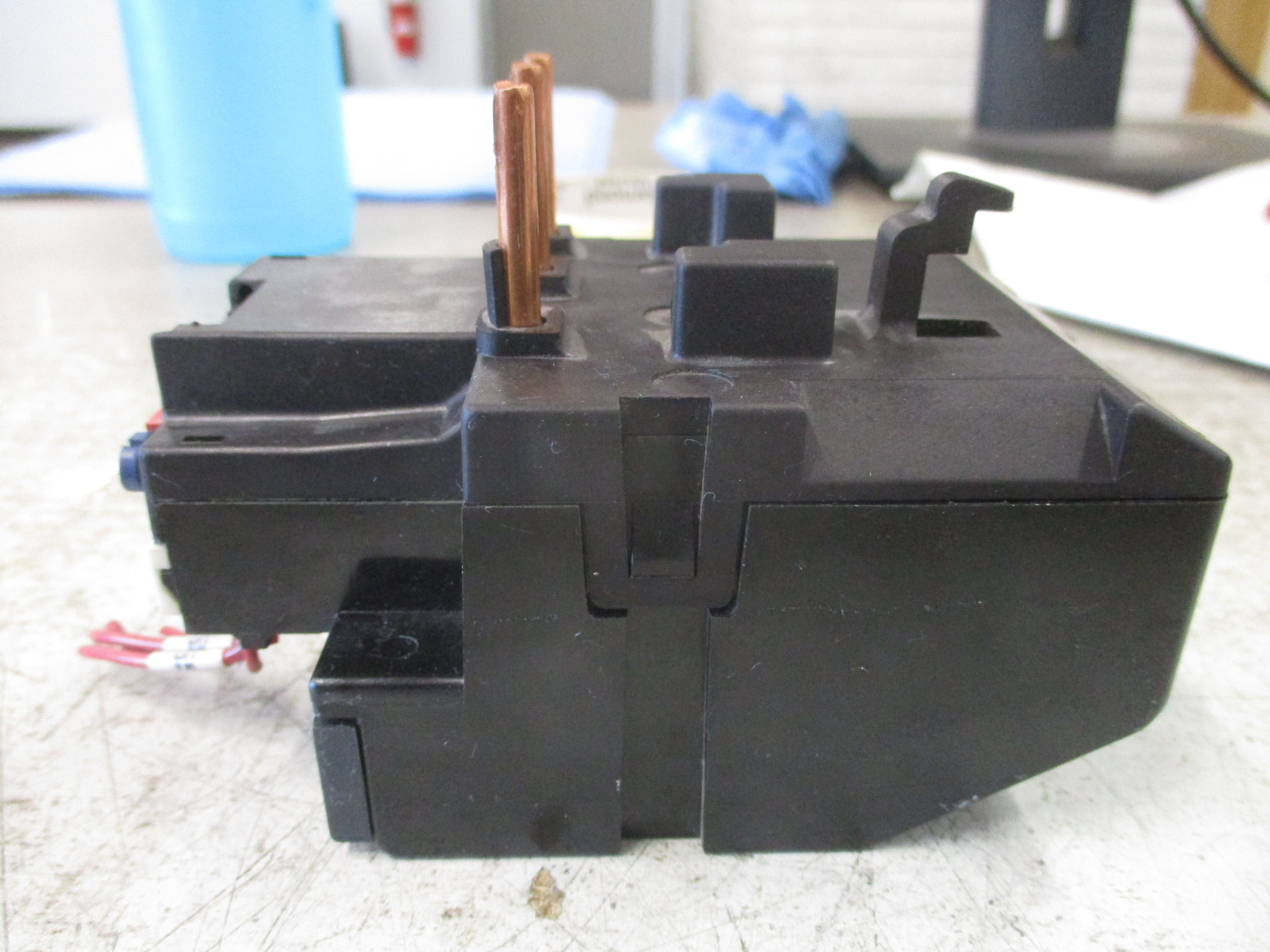Schneider Electric Solid State Overload LR2 D3559 Trip: 48-65A 600V 3Ph