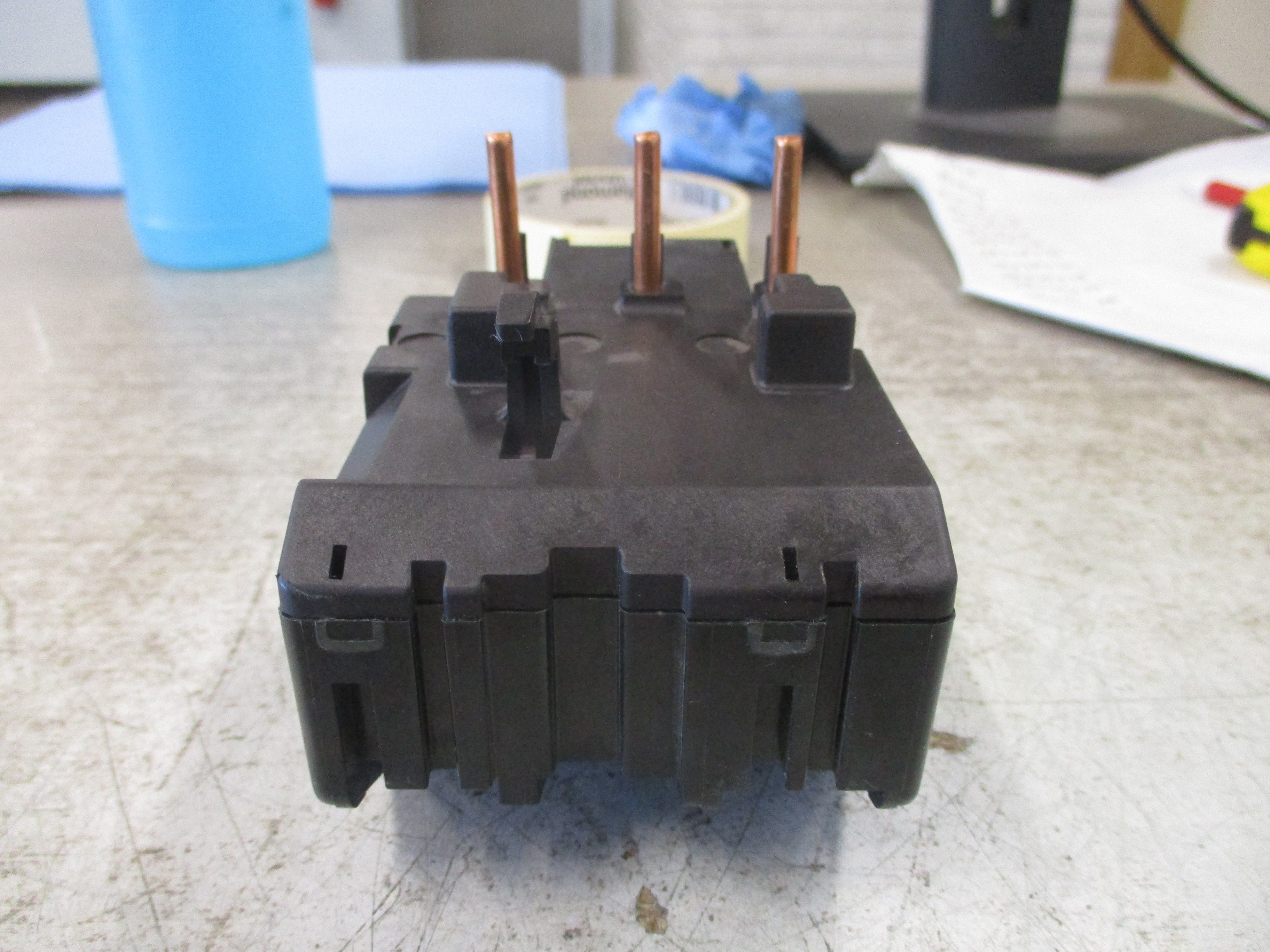 Schneider Electric Solid State Overload LR2 D3559 Trip: 48-65A 600V 3Ph