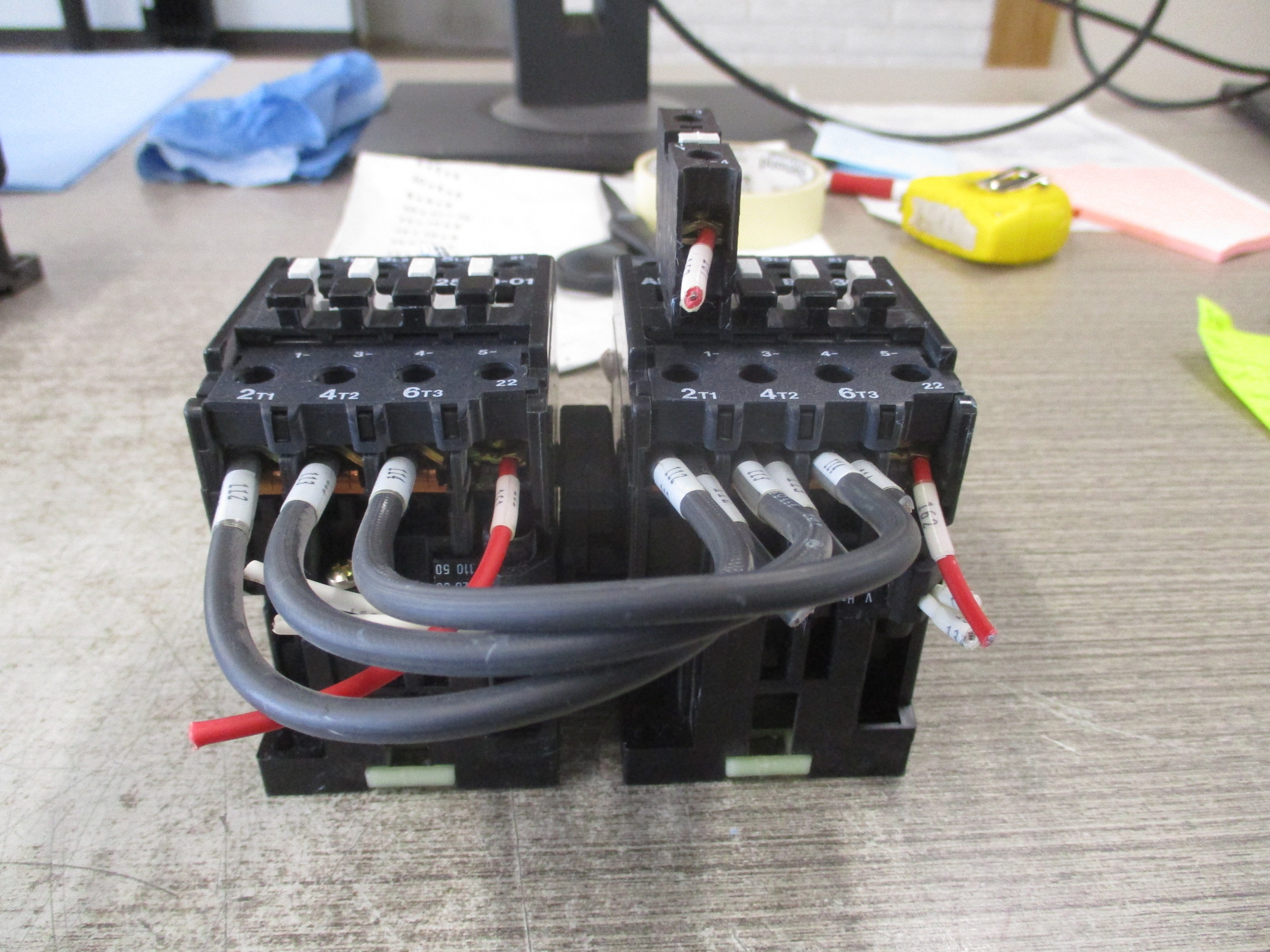 ABB Reversing Contactor B25-30-01 120V Coil 33A 600V (1) Aux Contact Used