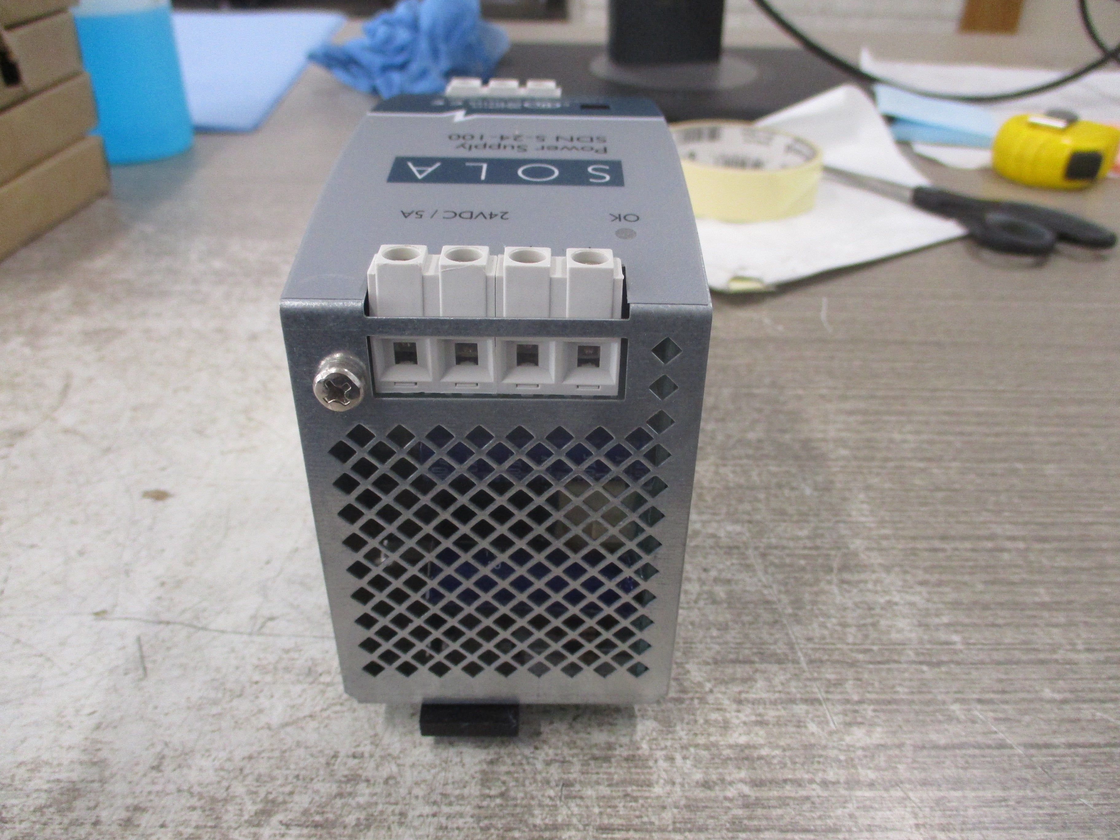 Sola / Hevi-Duty Power Supply SDN 5-24-100 Input: 115/230VAC 2.2/1.0A 50/60Hz