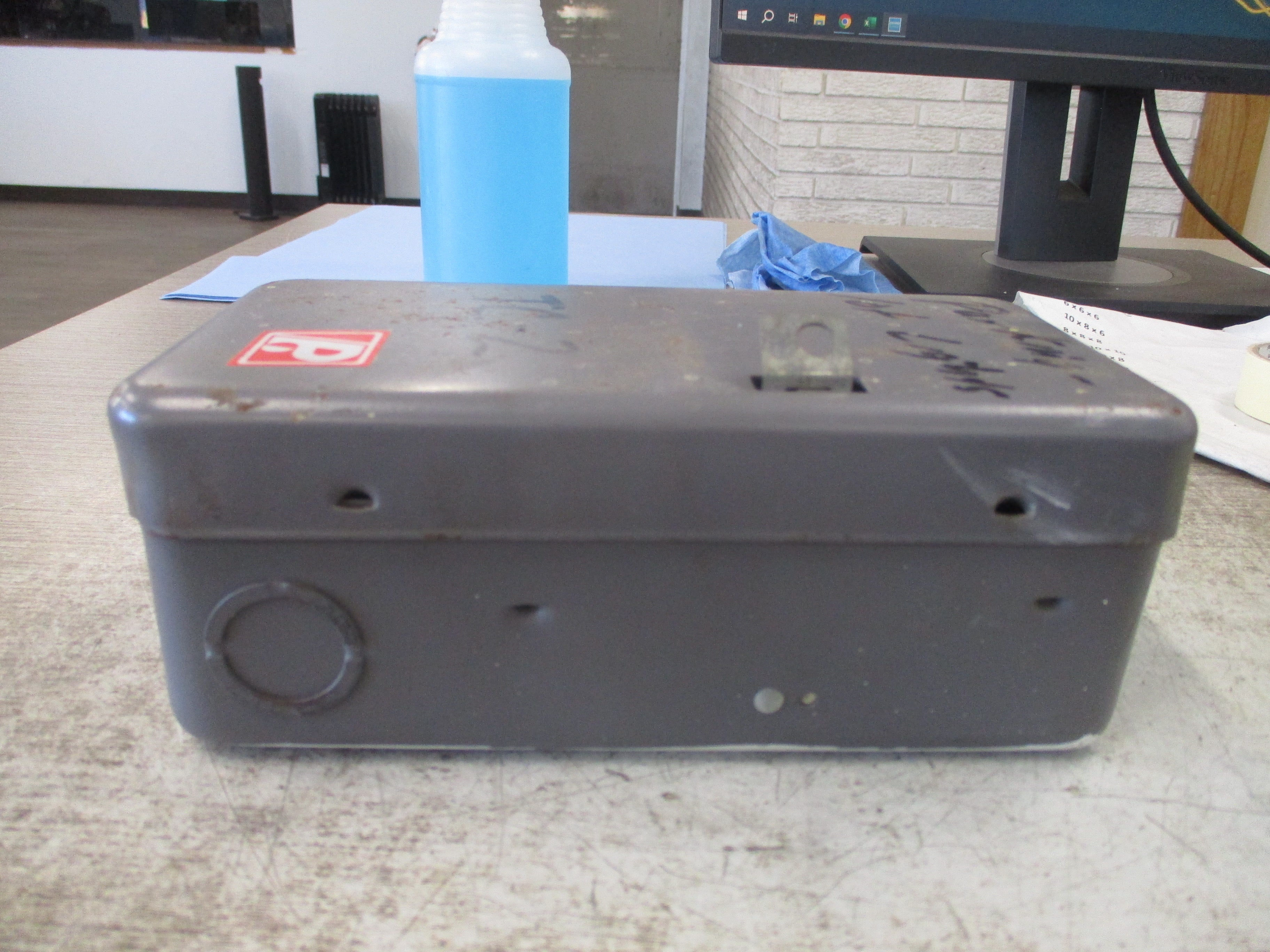 Paragon Timer 4005-00S 120V *Bent Corner* Used