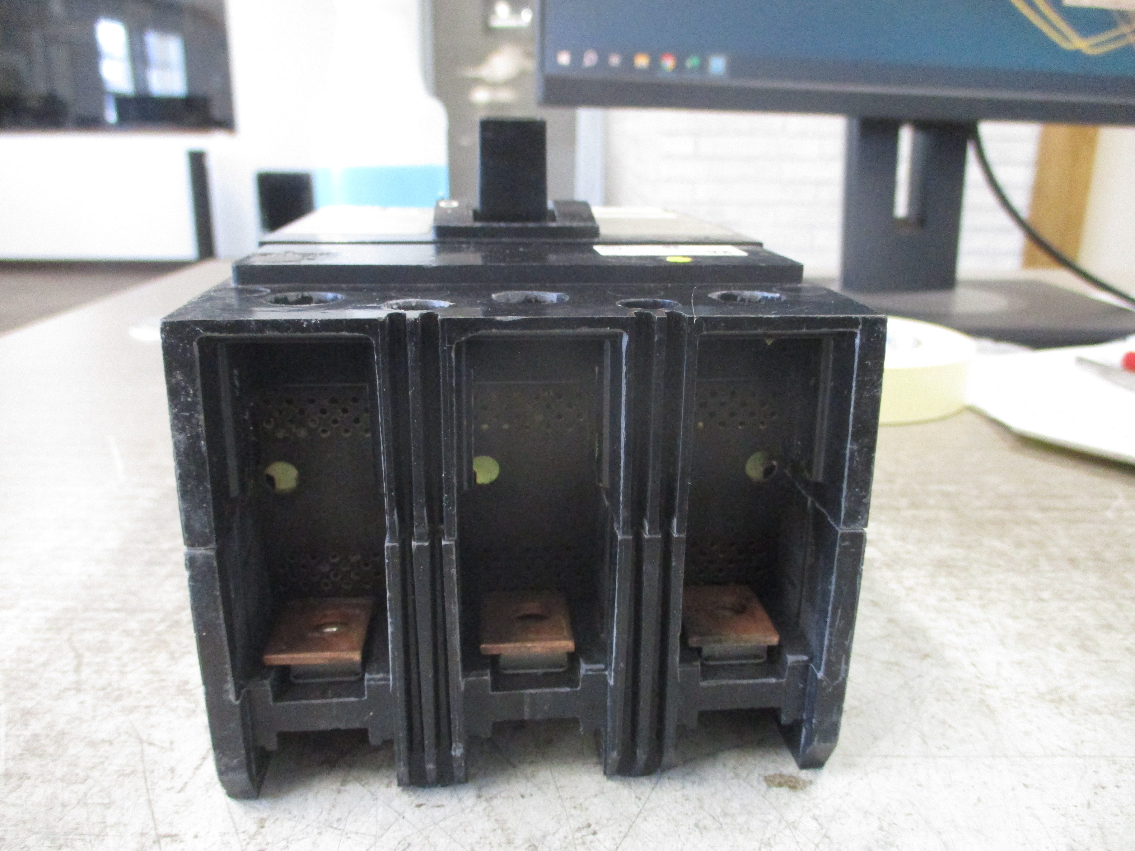 Square D Circuit Breaker KHL36000M1212 250A 600V 3P Used