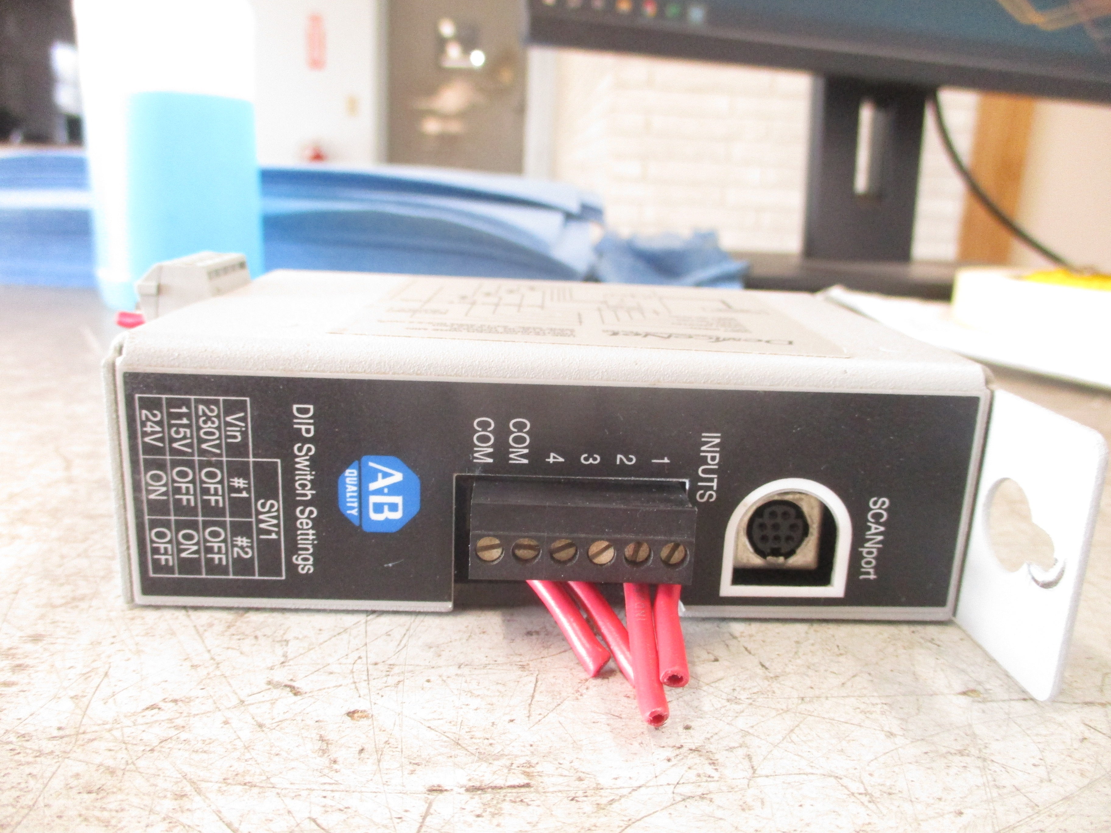 Allen-Bradley DeviceNet Comm Module 2100-GK61 FRN: 2.080 Series A Used