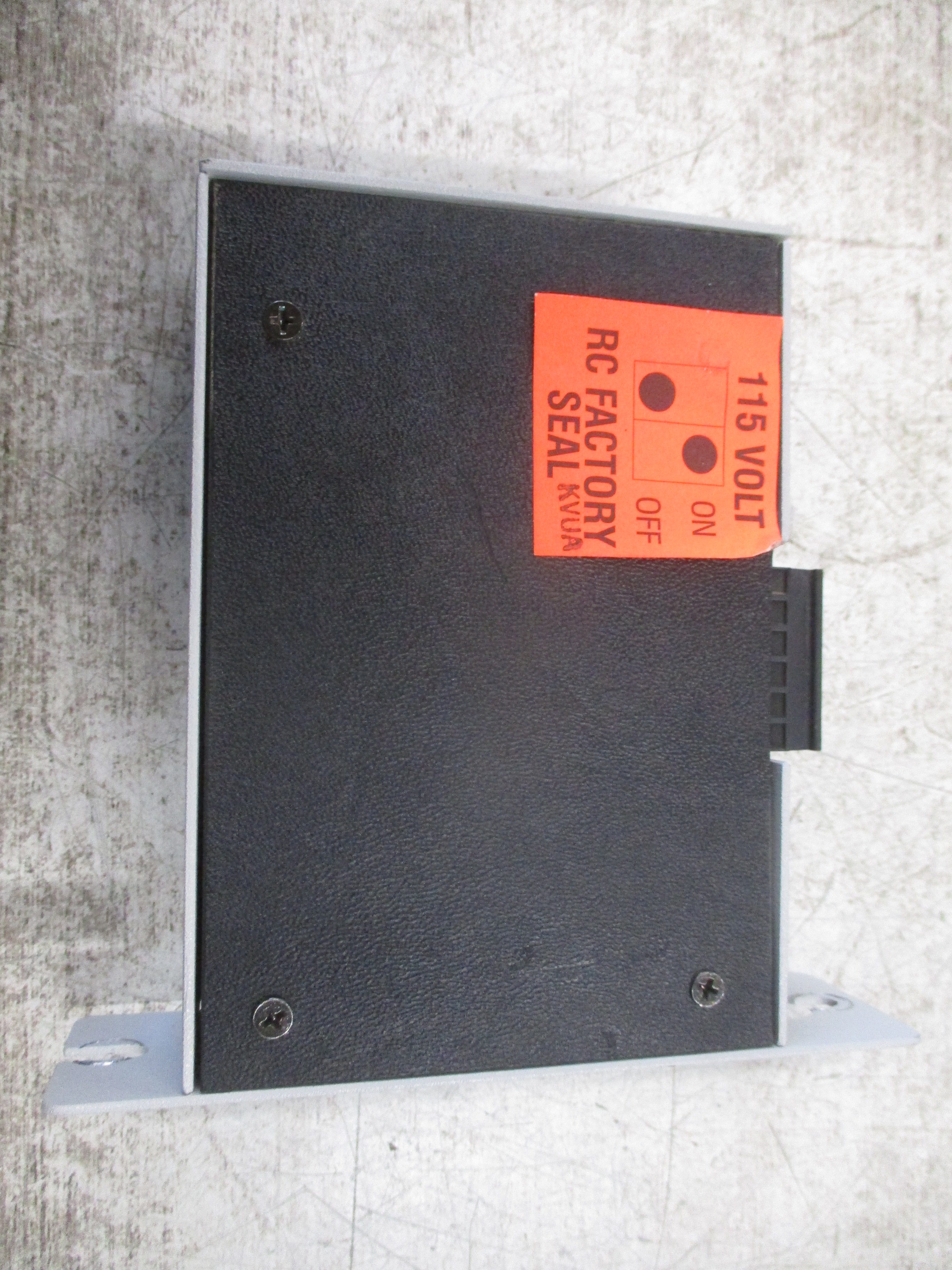 Allen-Bradley DeviceNet Comm Module 2100-GK61 FRN: 2.080 Series A Used