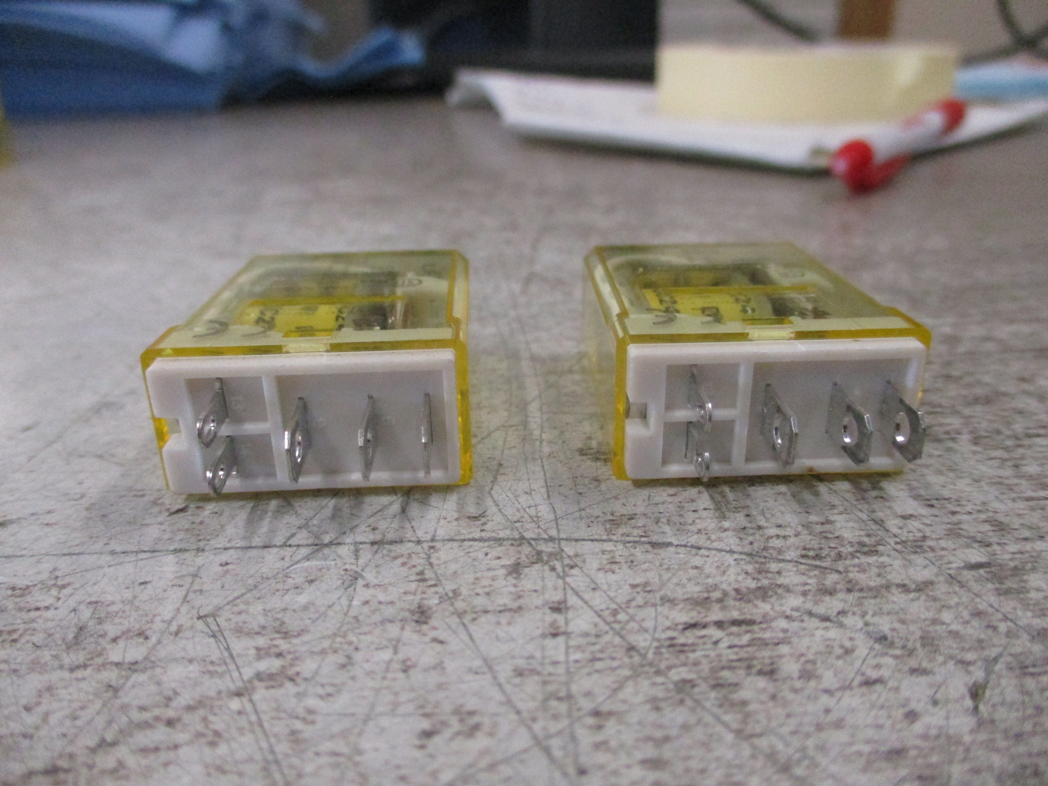 Idec Relay RH1B-U 24VDC Coil *No Base* *Lot of 2* Used