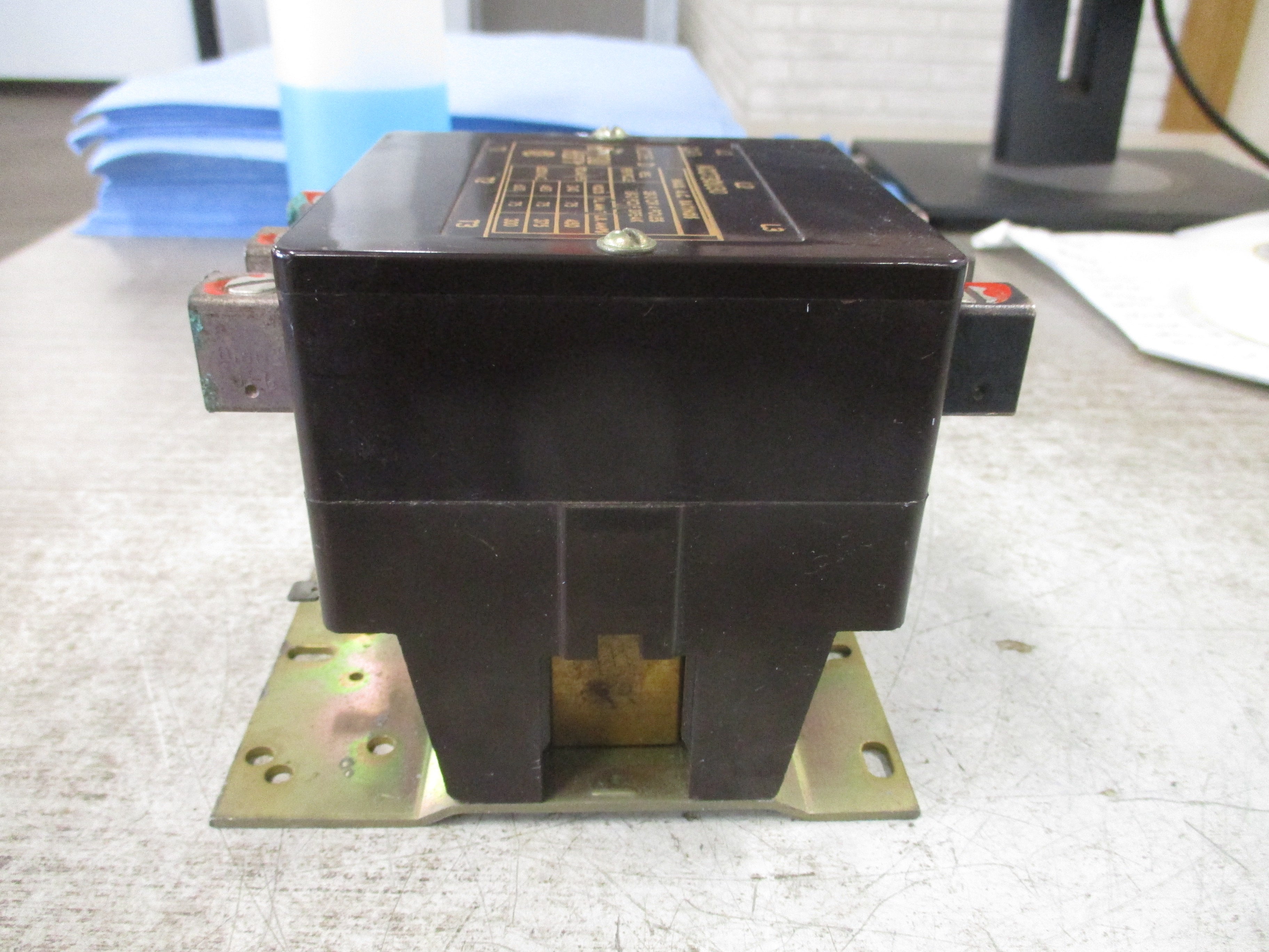 Arrow Hart Contactor ACC730U30 208-240V Coil 93A 600V Used