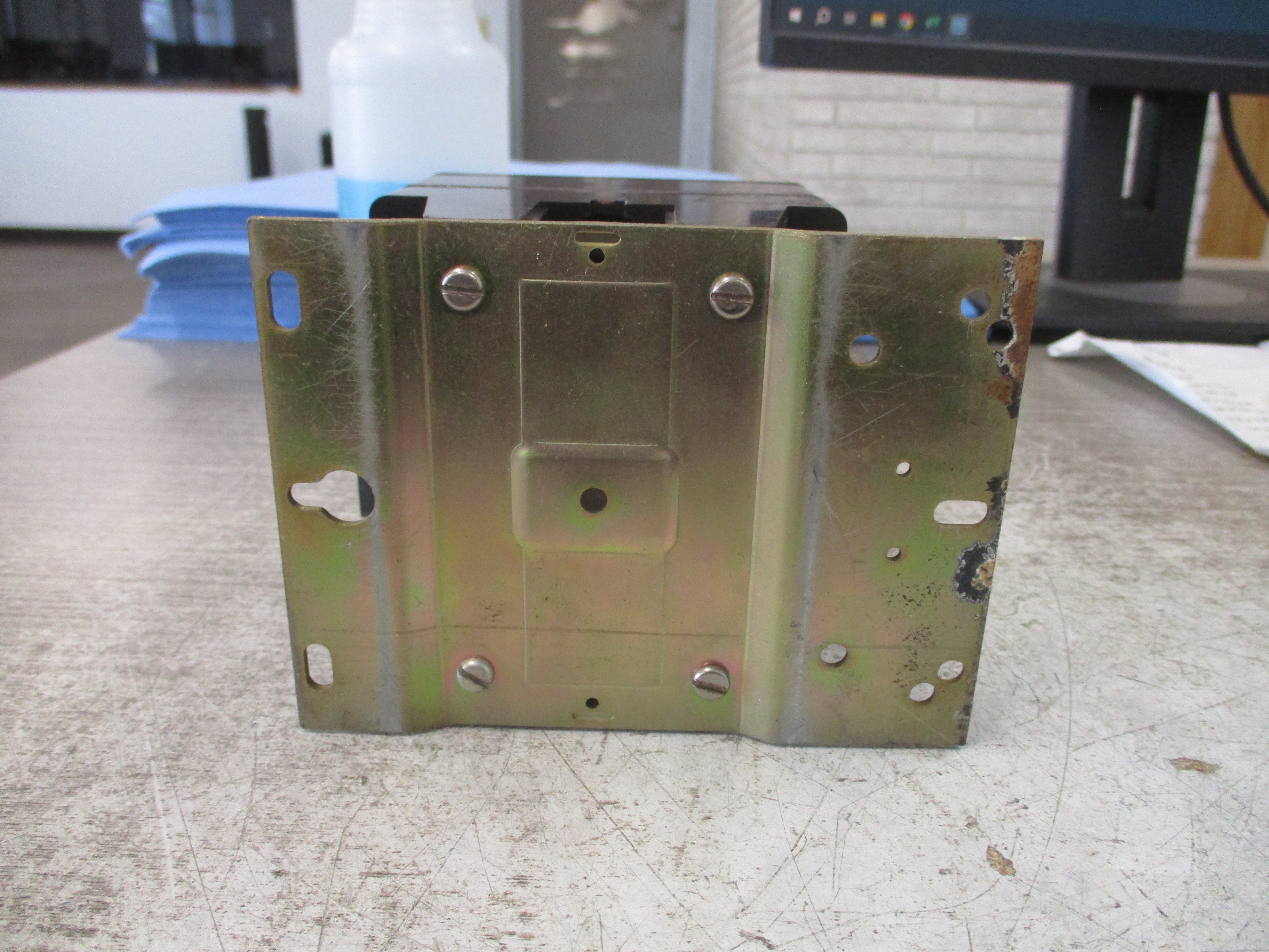 Arrow Hart Contactor ACC730U30 208-240V Coil 93A 600V Used