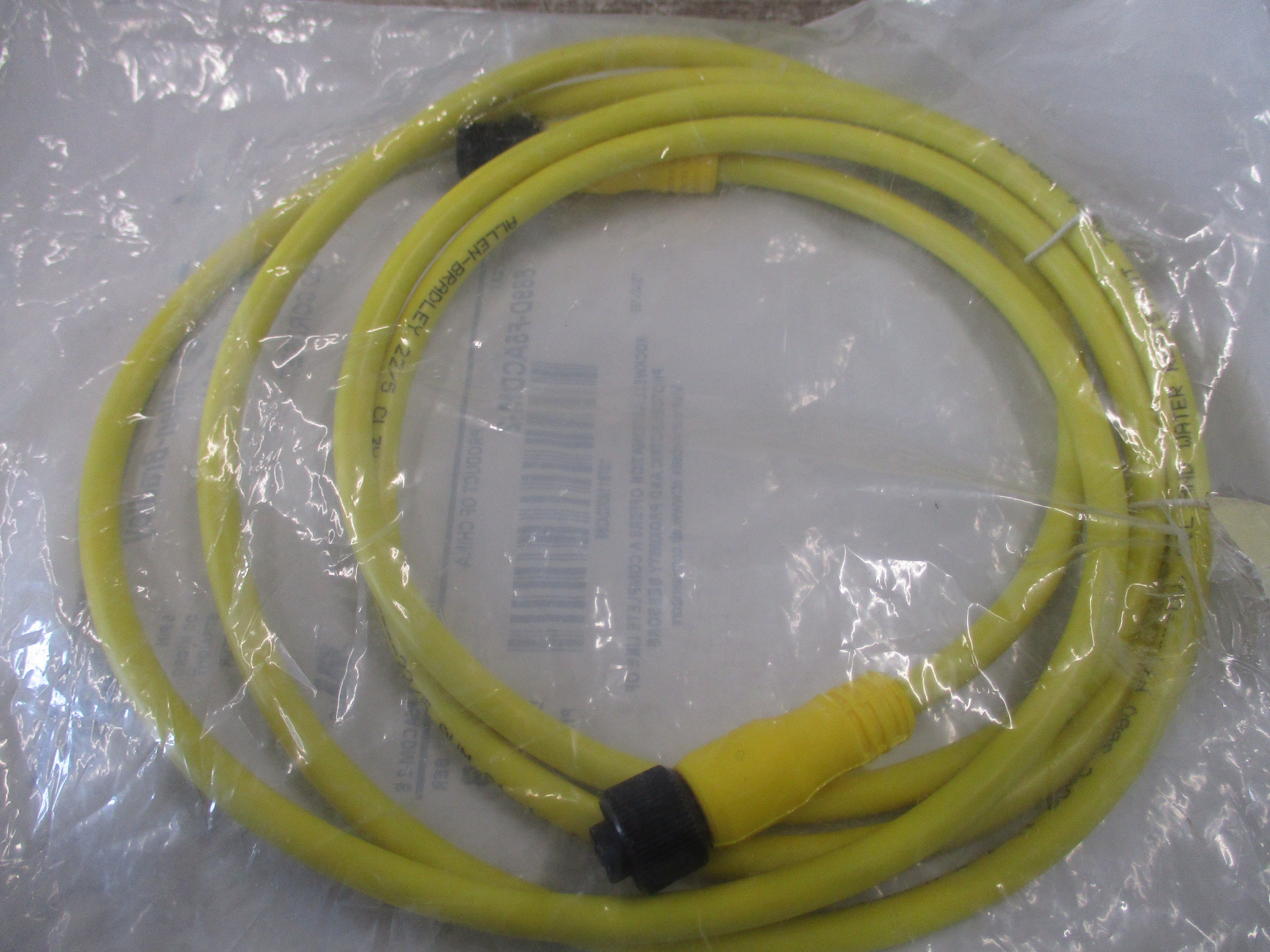 Allen-Bradley QD Cord Set 889D-F5ACDM-2 Ser. B 5-Pin 2-Meter New Surplus
