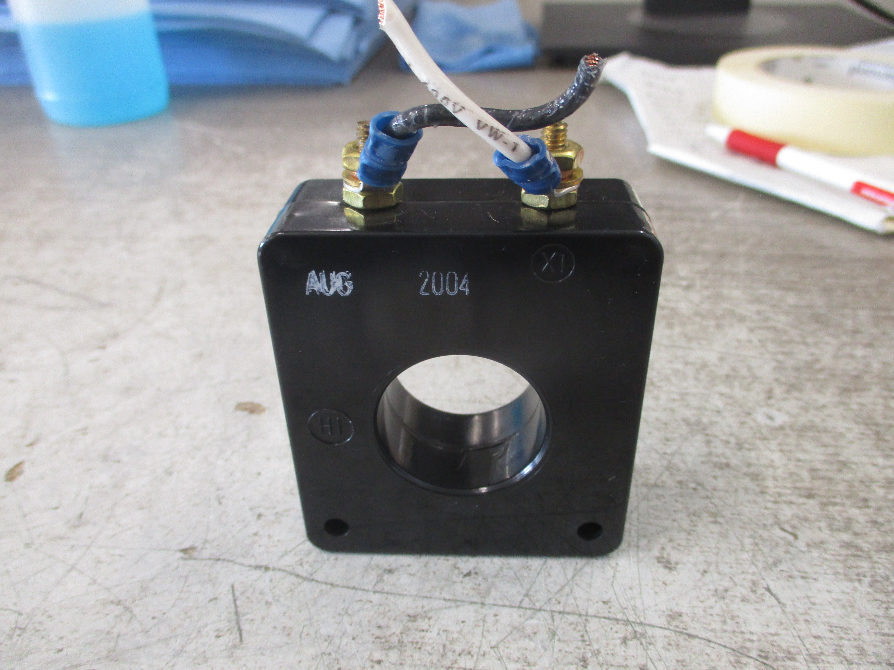 Instrument Transformers Current Transformer 2SHT-201 Ratio 200:5A 600V 50-400Hz 10KV BIL Used