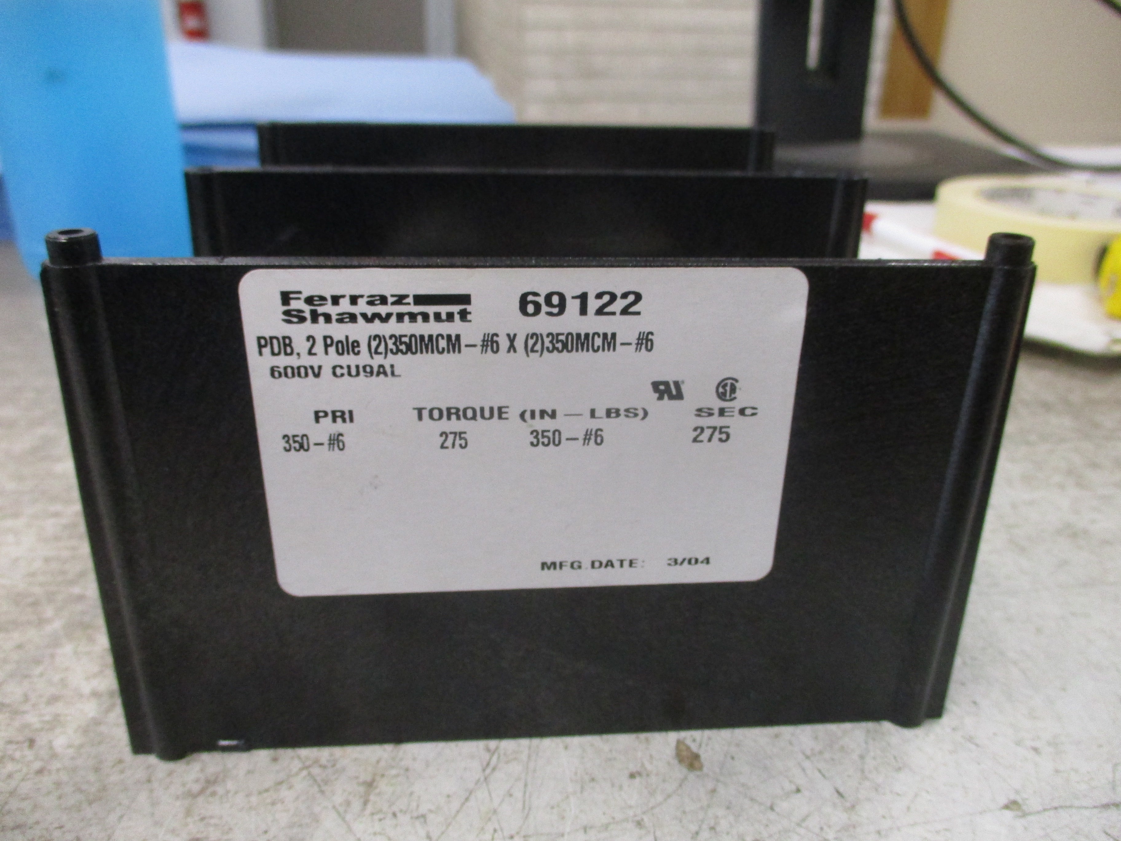 Ferraz Shawmut Power Distribution Block 69122 2P 600V Line: 350-#6 Load: 350-#6