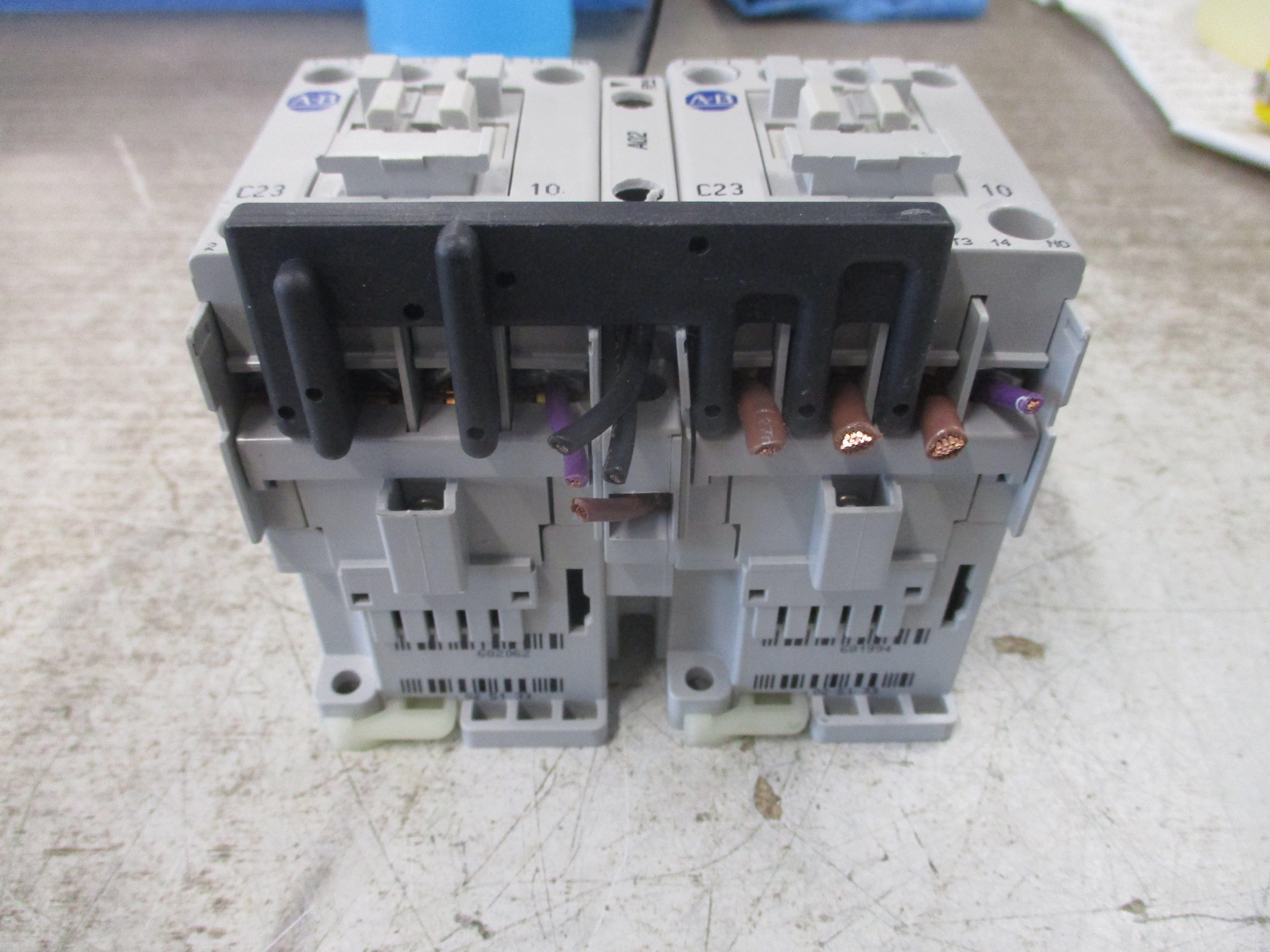 Allen-Bradley Reversing Contactor 104-C23B22 Ser. D 480V Coil 30A 600V Used