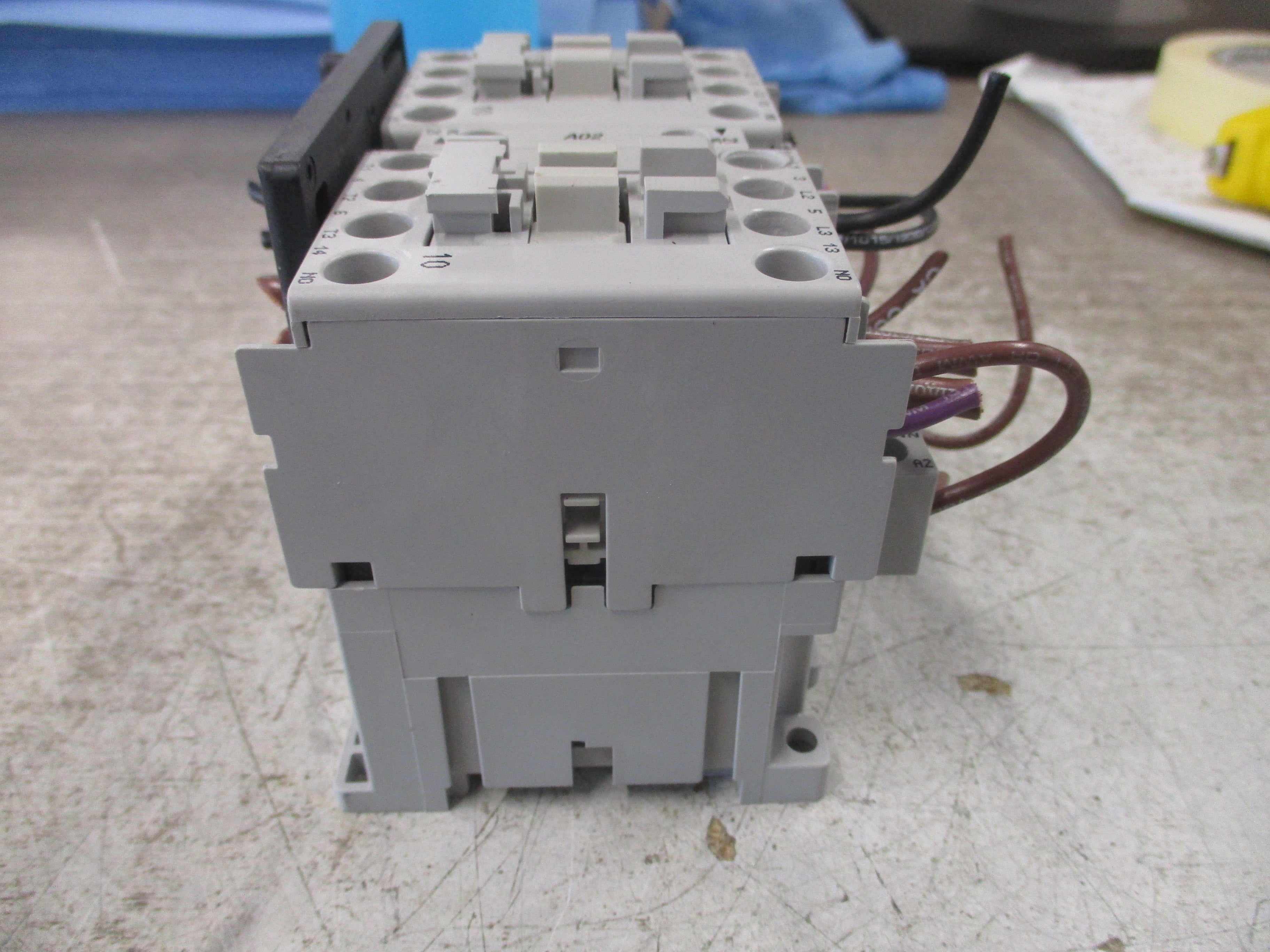 Allen-Bradley Reversing Contactor 104-C23B22 Ser. D 480V Coil 30A 600V Used