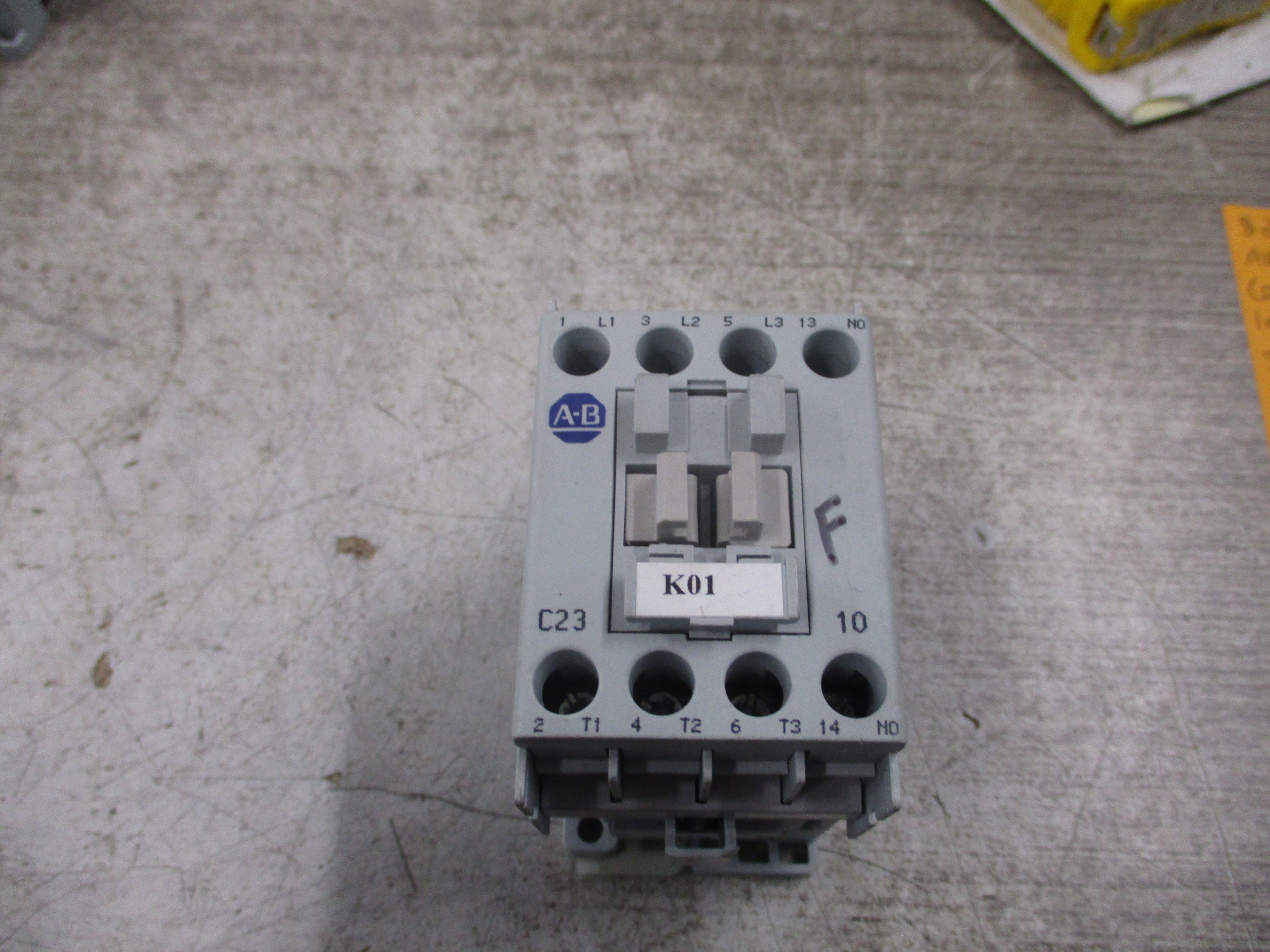 Allen-Bradley Contactor 100-C23*10 Ser. C 24V Coil 30A 600V Used