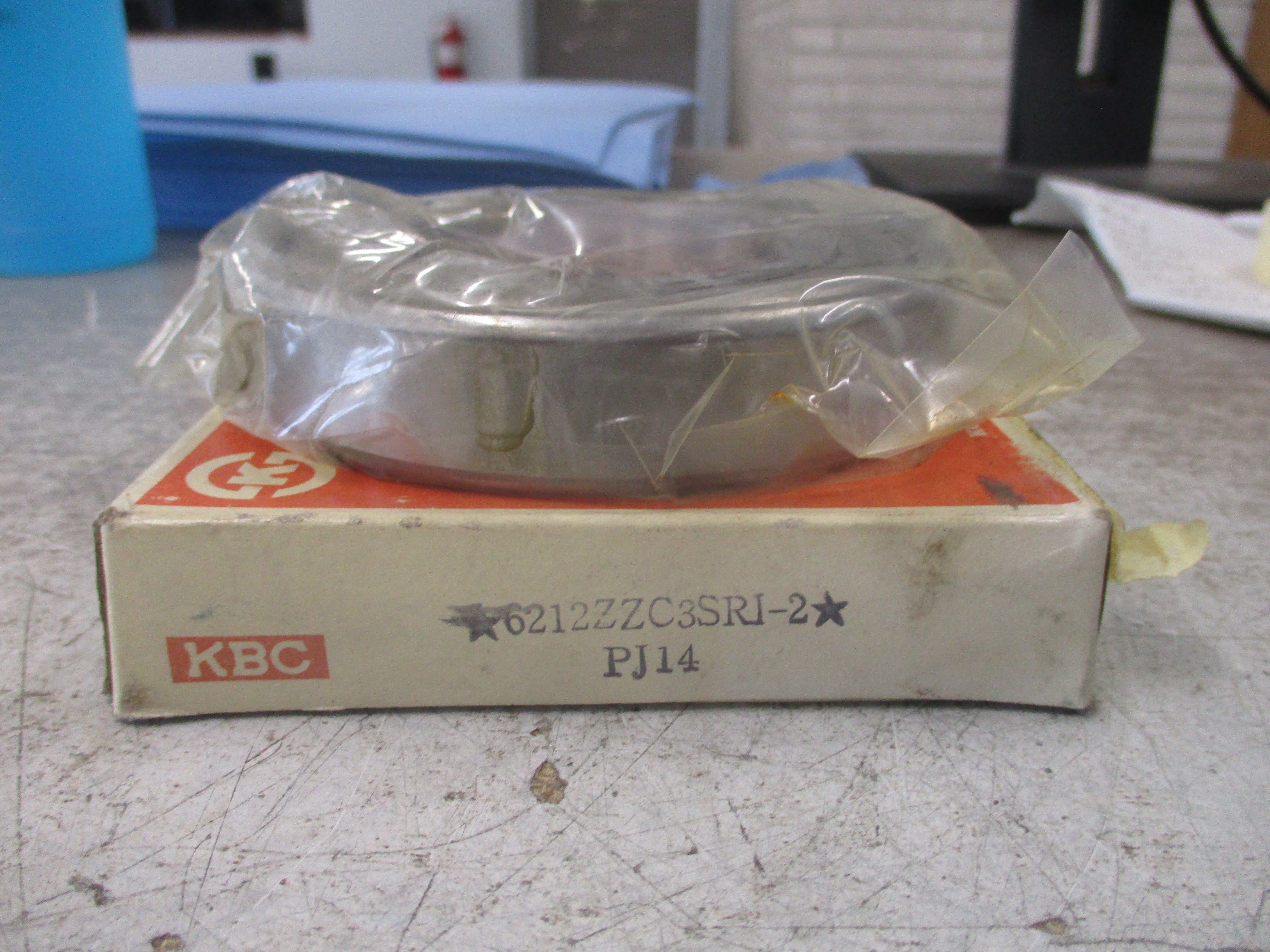 KBC Ball Bearing 6212ZZC3SRI-2 PJ14 New Surplus