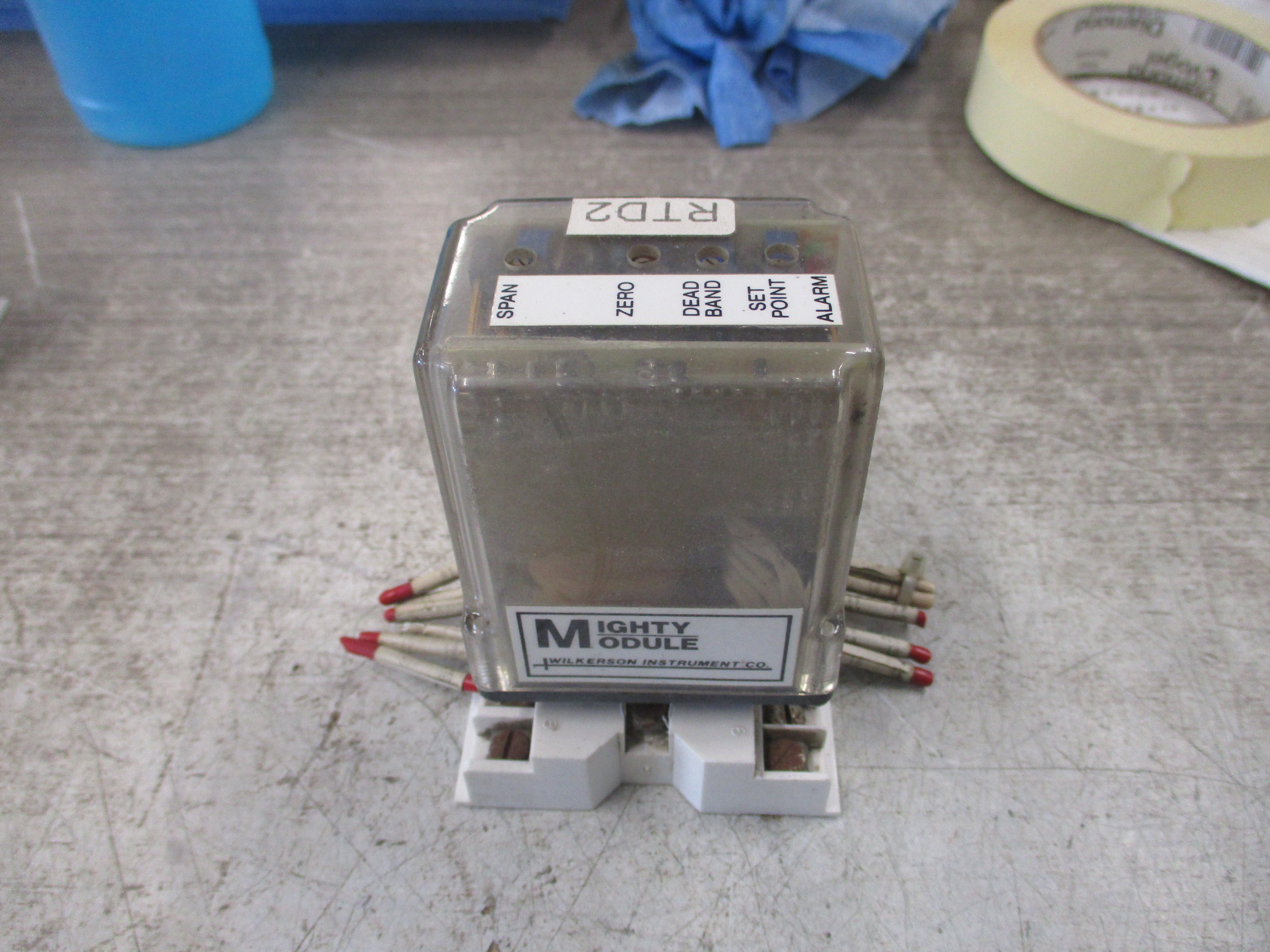 Wilkerson Mighty Module MM1400 115VAC Option: 120ohm.00627 W/Base Used