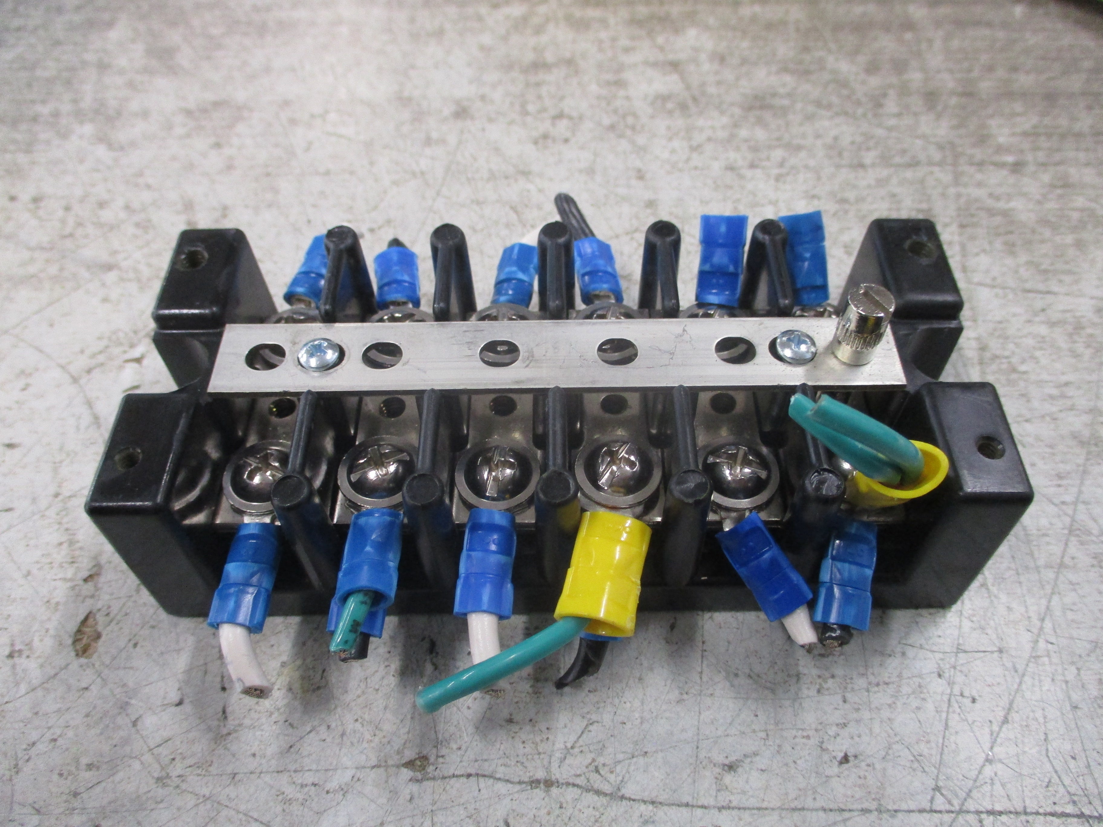 Marathon Terminal Block 1506 SC 75A 600V *No Terminal Cover* Used