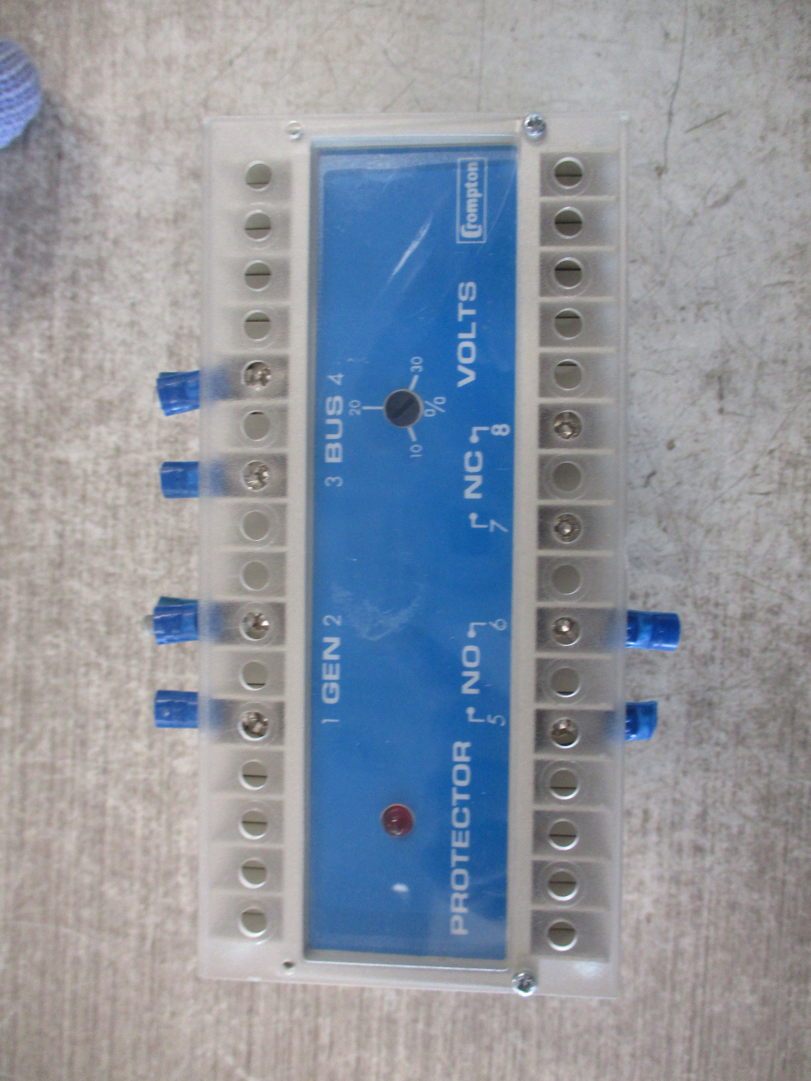 Crompton Protector Energize on Sync Relay 256-PLLU-PQBX-C6 120V 60Hz Used