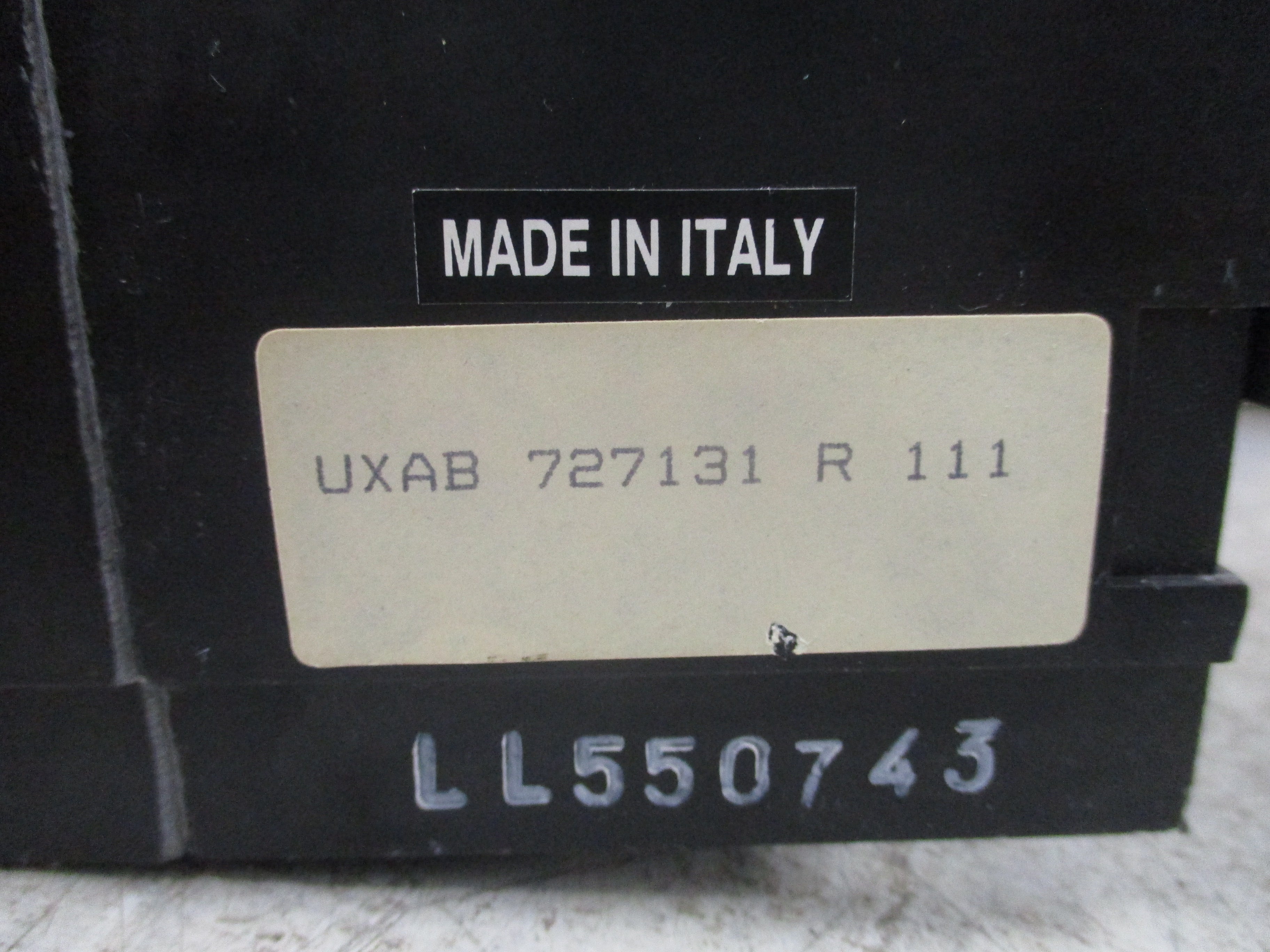 ABB Type ES Circuit Breaker UXAB 727131 R 111 40A 240/480V 3P Used