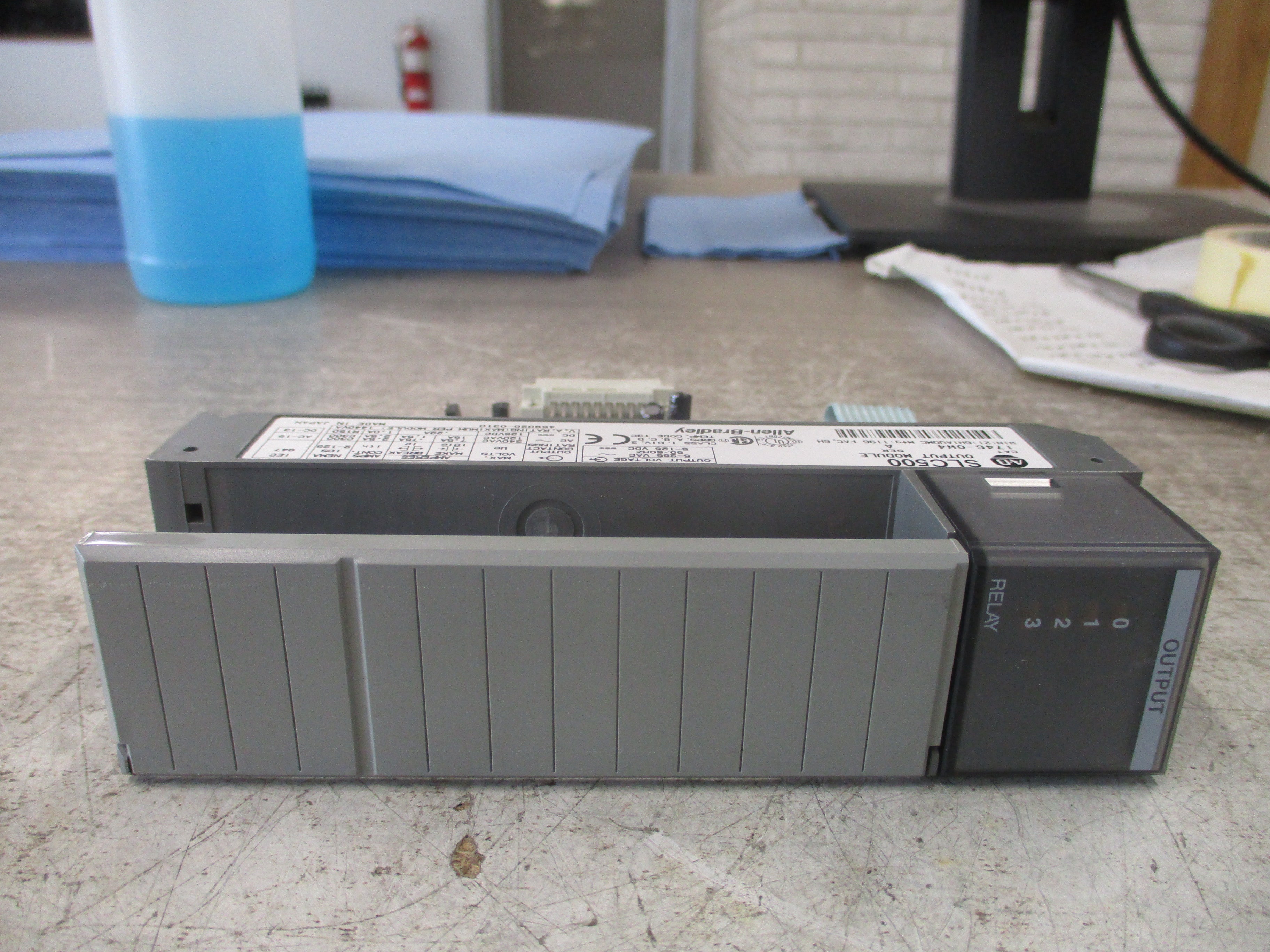 Allen-Bradley SLC 500 Output Module 1746-OW4 Ser. A Used