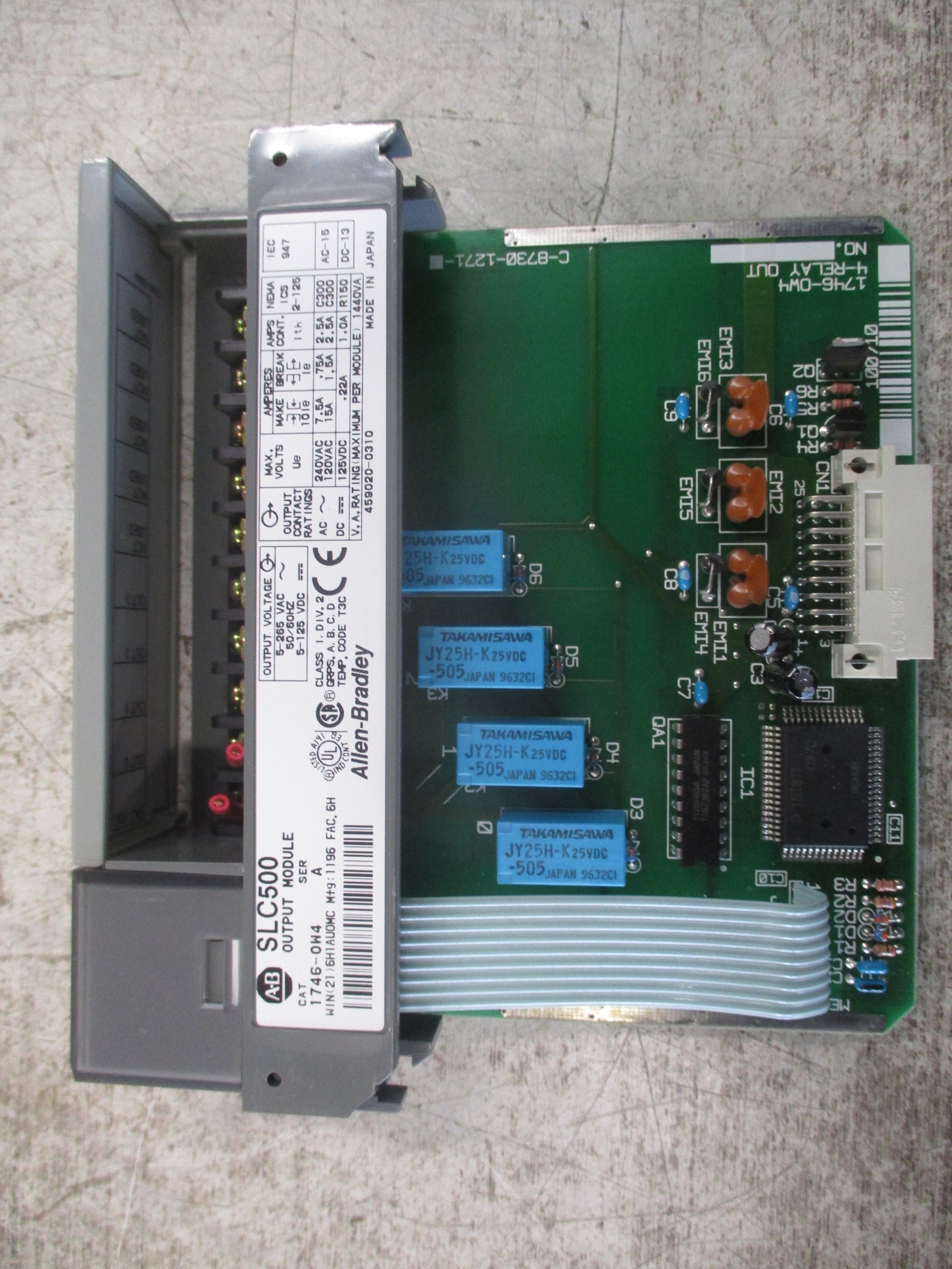 Allen-Bradley SLC 500 Output Module 1746-OW4 Ser. A Used