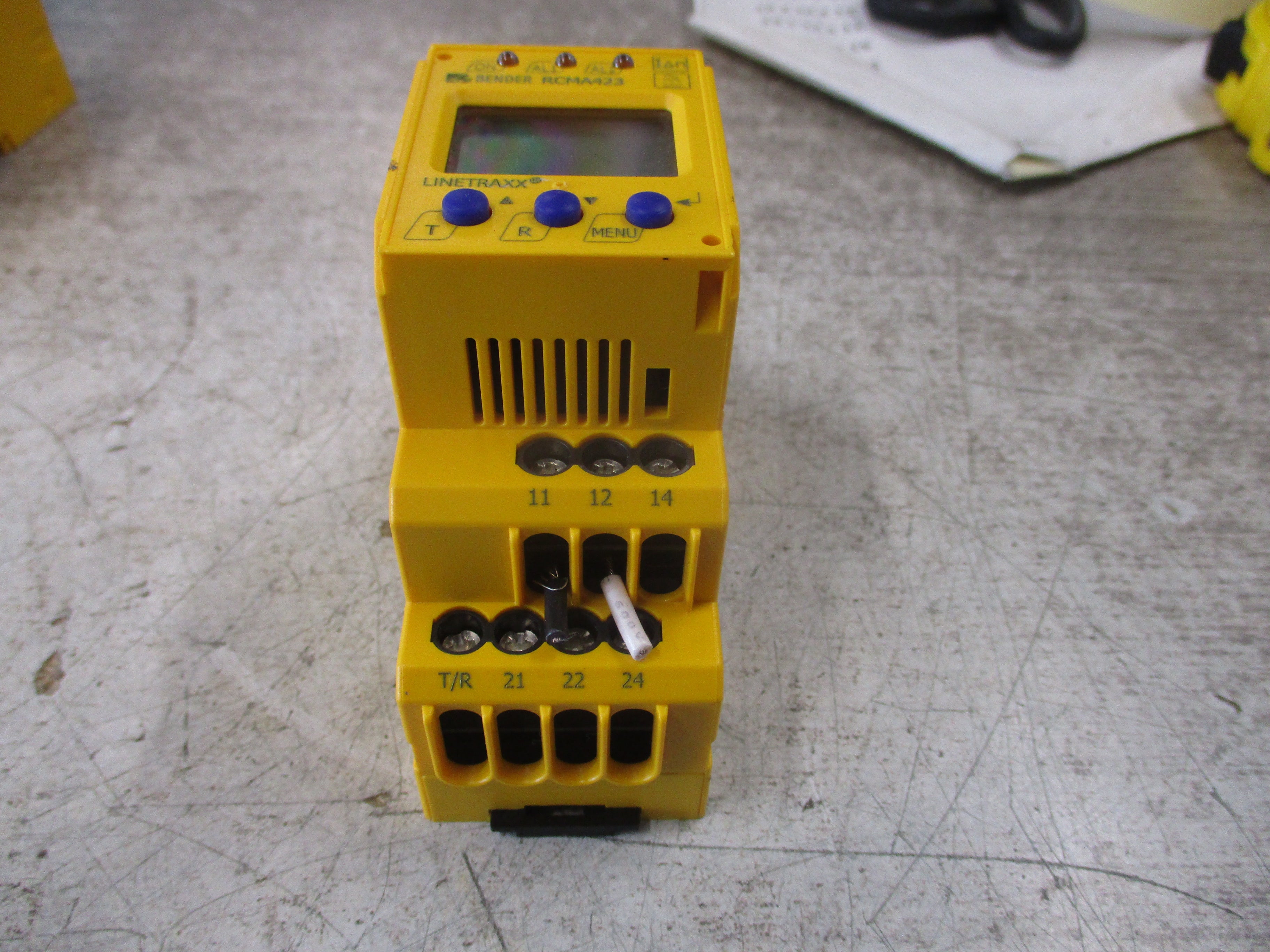 Bender Linetraxx Residual Current Monitor RCMA423-D-1 16-72VAC 9.6-94VDC