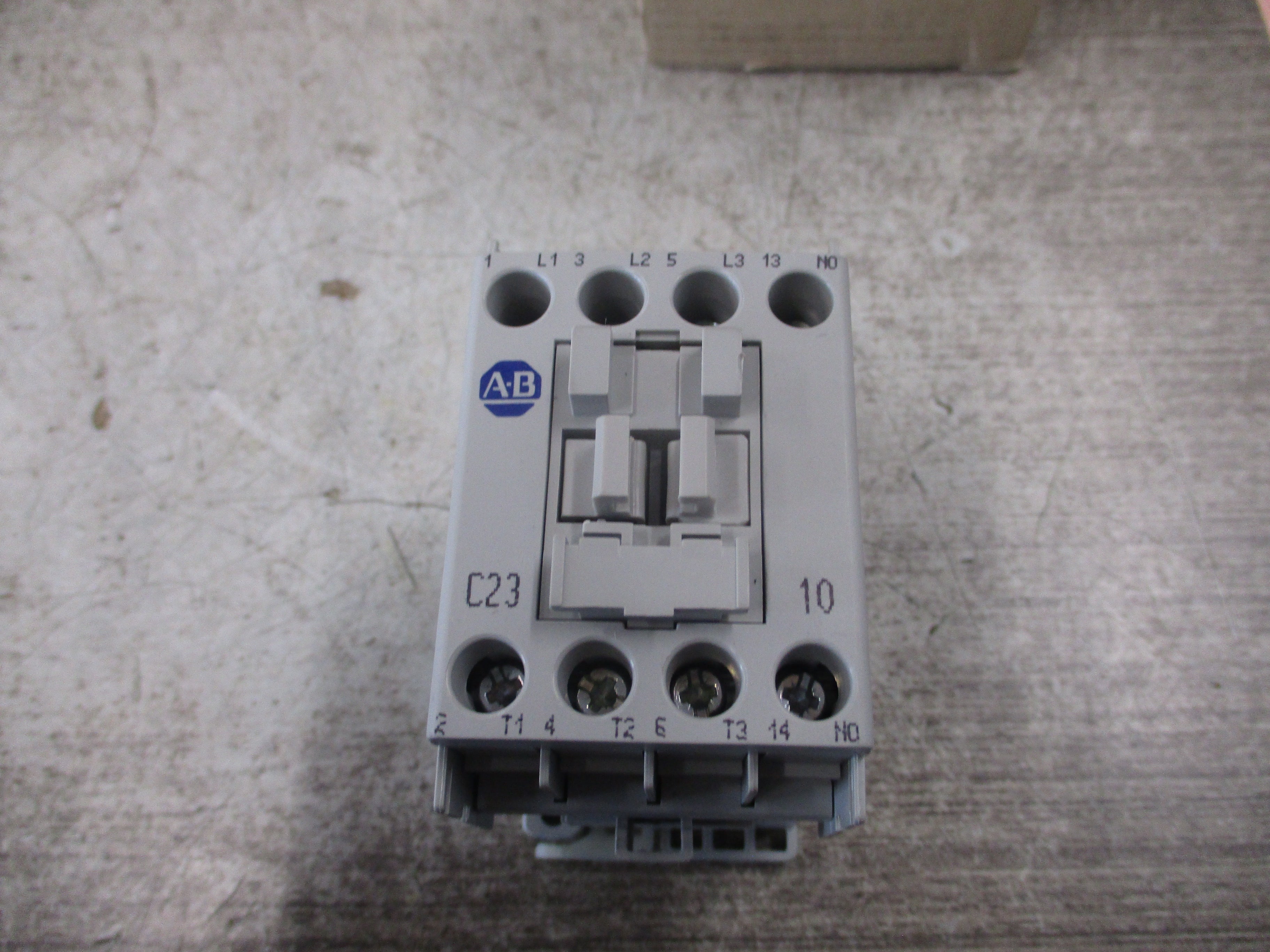 Allen-Bradley Contactor 100-C23EJ10 Ser. C 24VDC Coil New Surplus