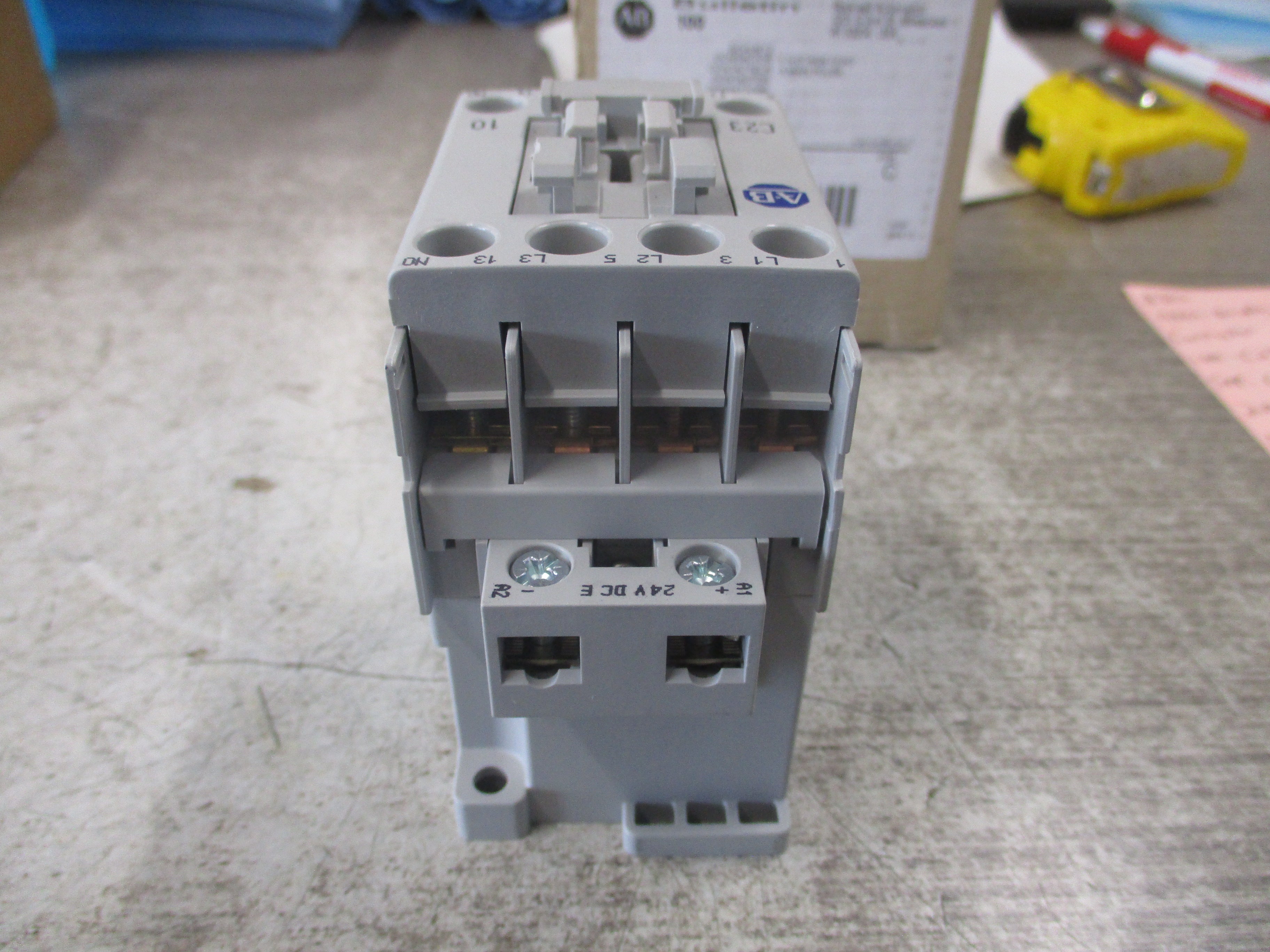Allen-Bradley Contactor 100-C23EJ10 Ser. C 24VDC Coil New Surplus