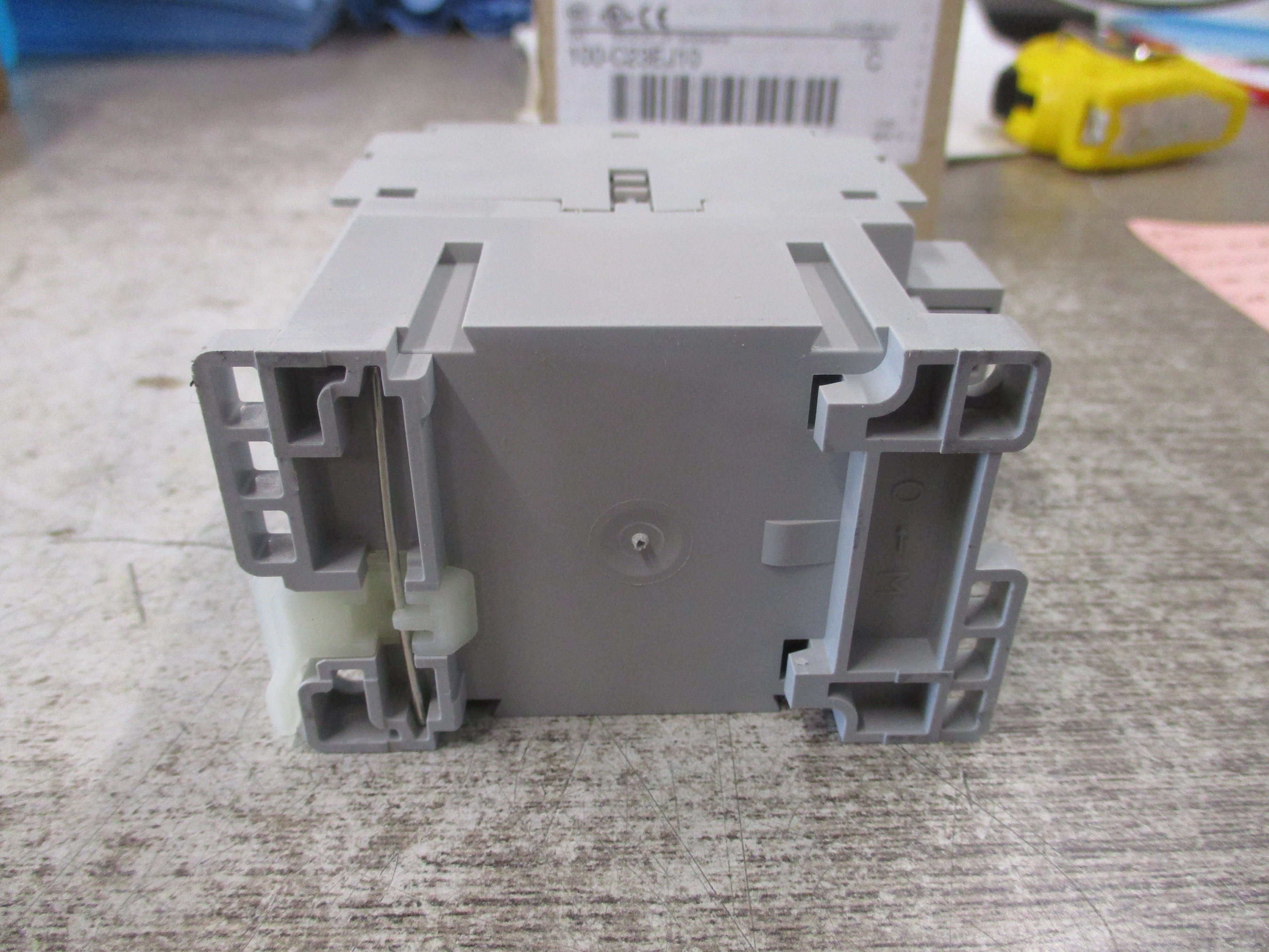 Allen-Bradley Contactor 100-C23EJ10 Ser. C 24VDC Coil New Surplus