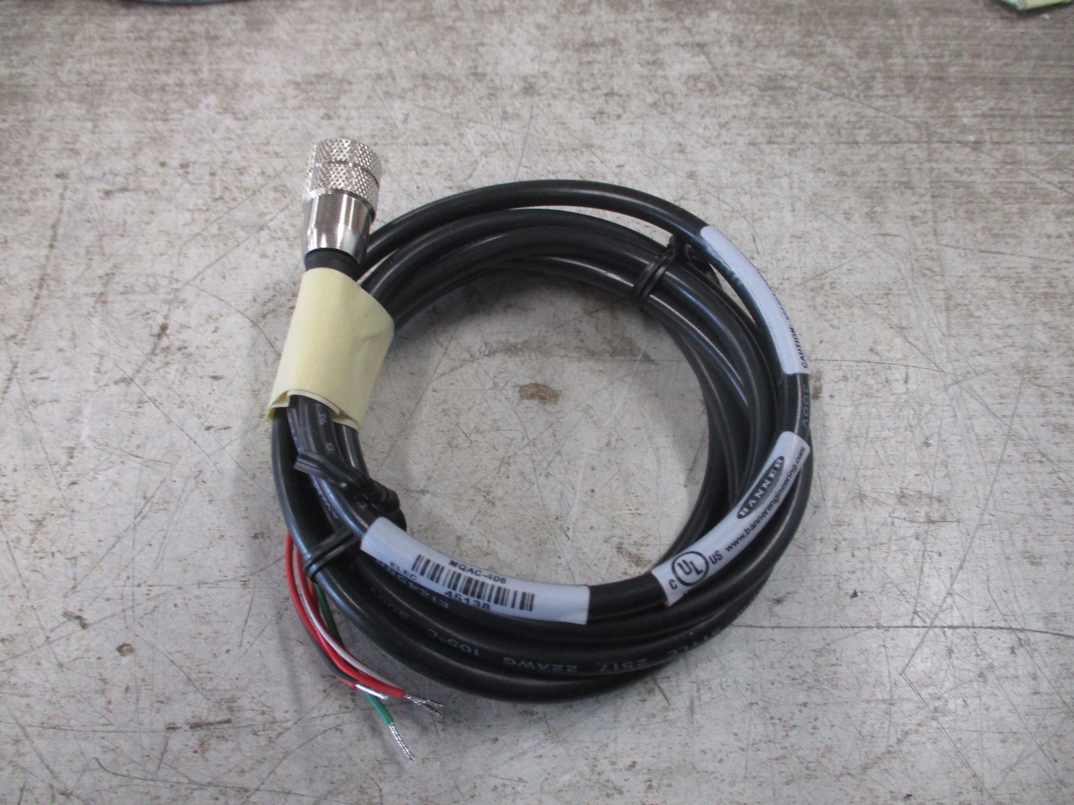 Banner Cordset MQAC-406 250V 4A Used