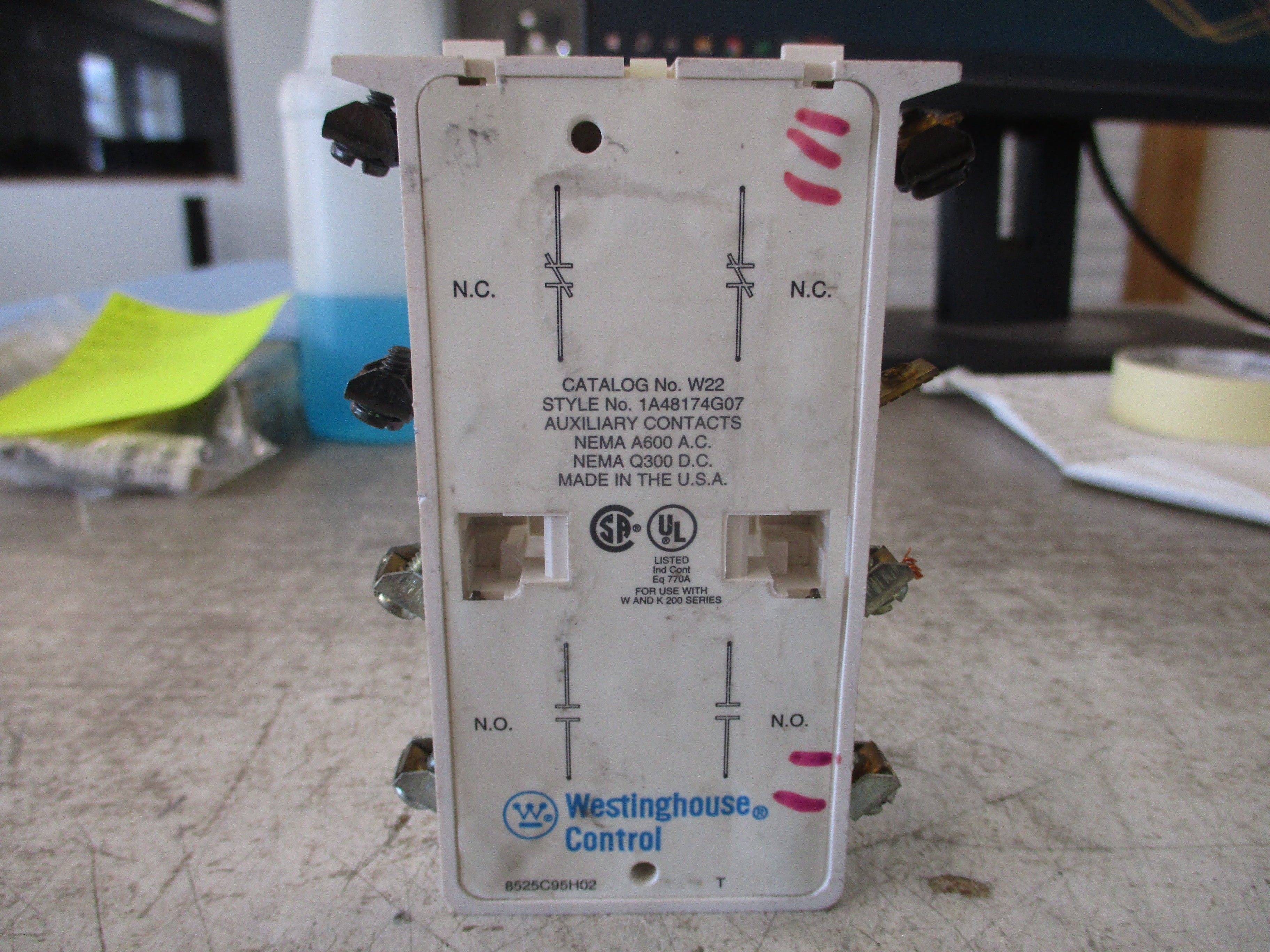 Westinghouse Aux Contact W22 Style#: 1A48174G07 *Missing (1) Terminal Screw*