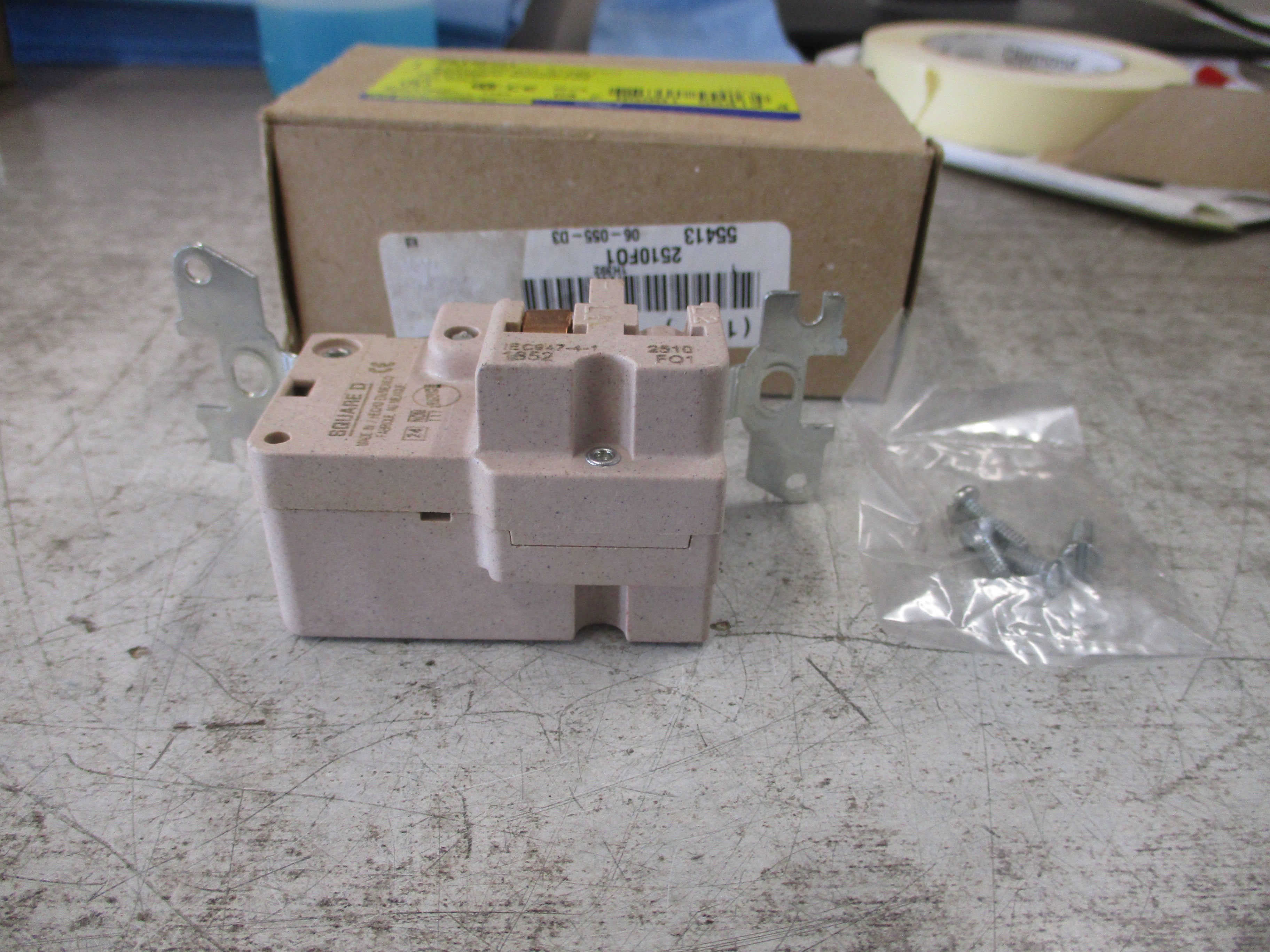 Square D FHP Manual Starter 2510FO1 Ser. A New Surplus