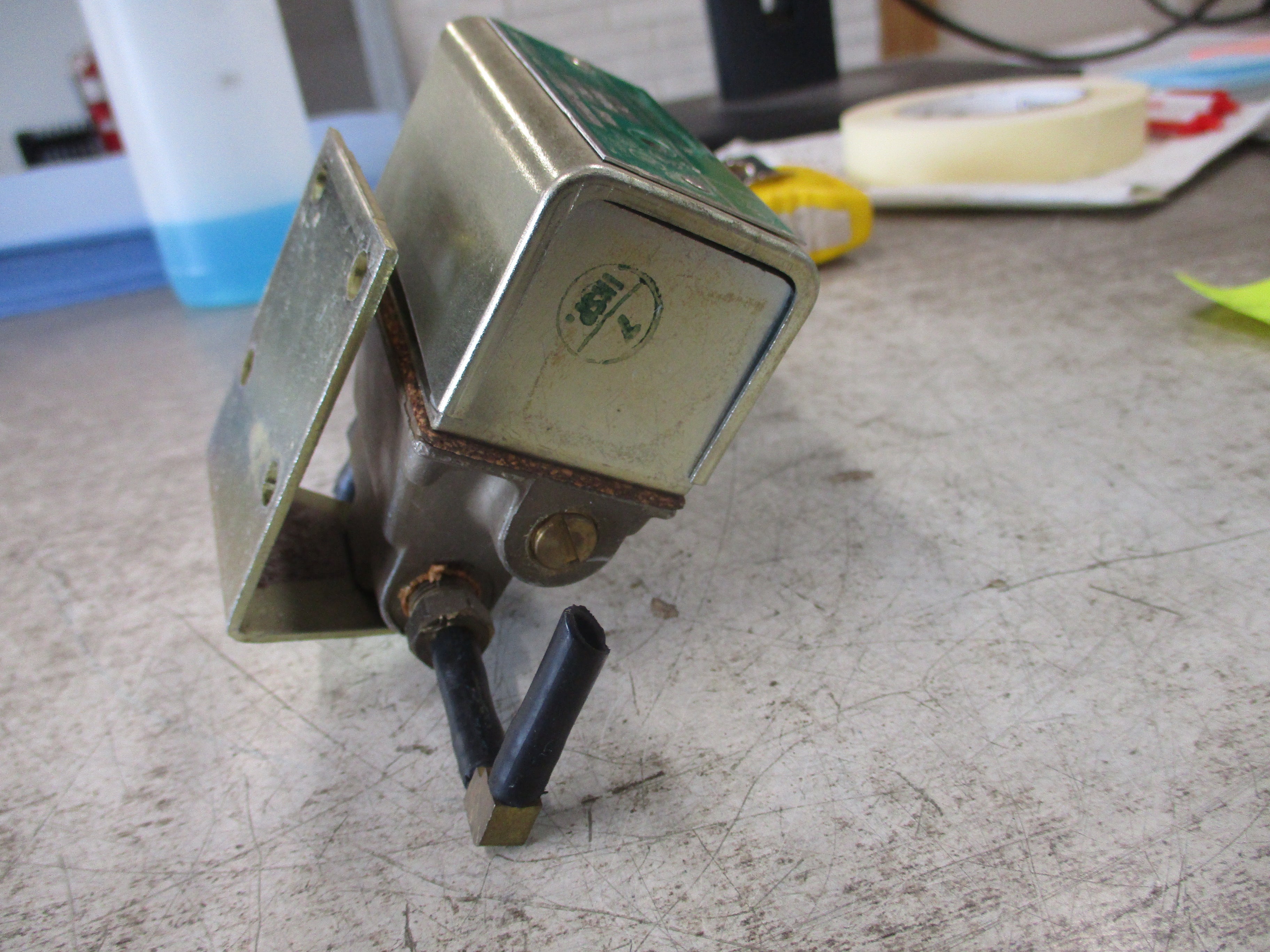 Penn Controls Air Shut-Off Valve V11HGA-100 24V 50/60Hz 6W 30 PSI