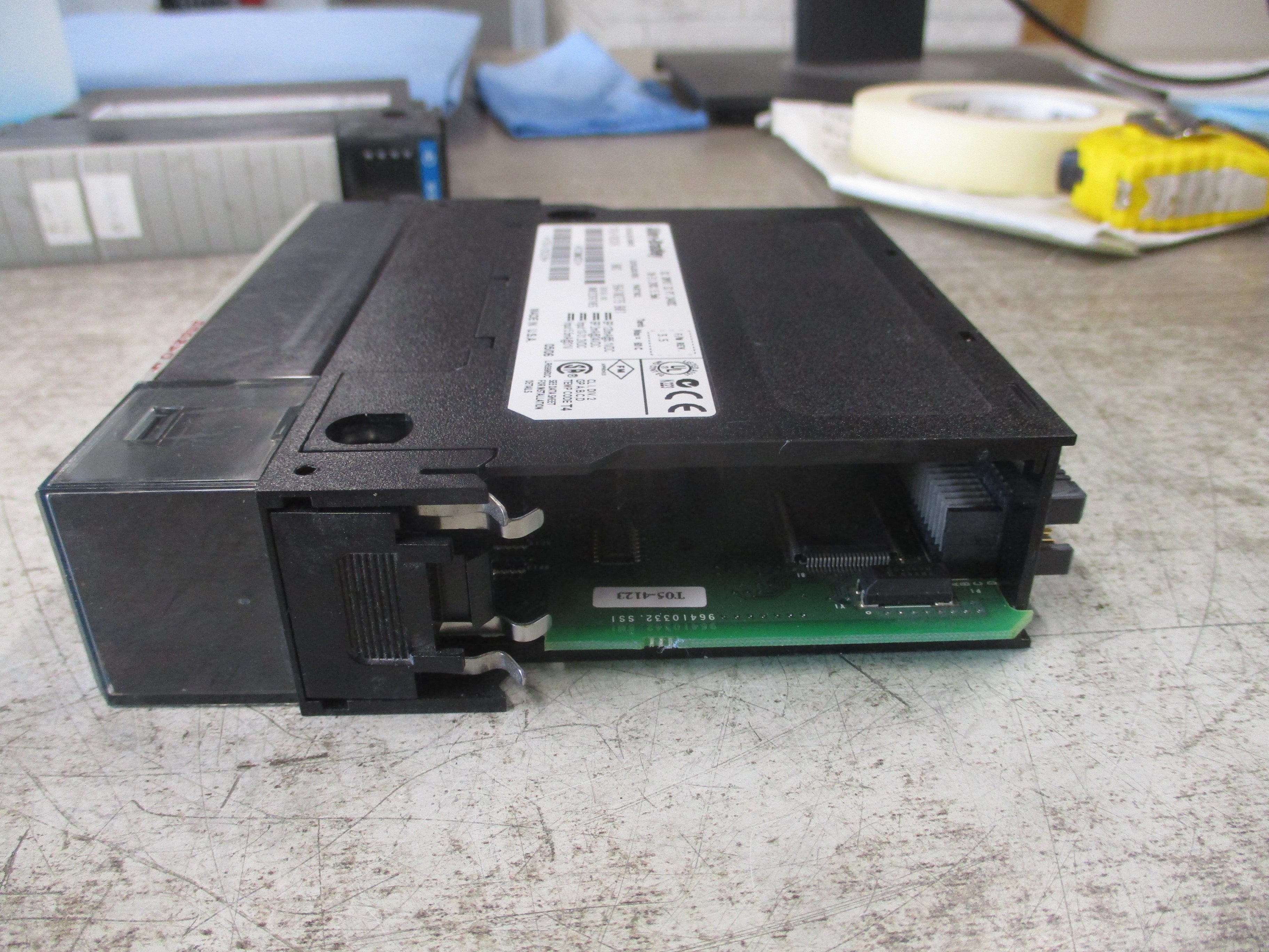 Allen-Bradley DC Output Module 1756-IB32/B Rev.: B02 32-PT 10-31.2VDC 5.5mA