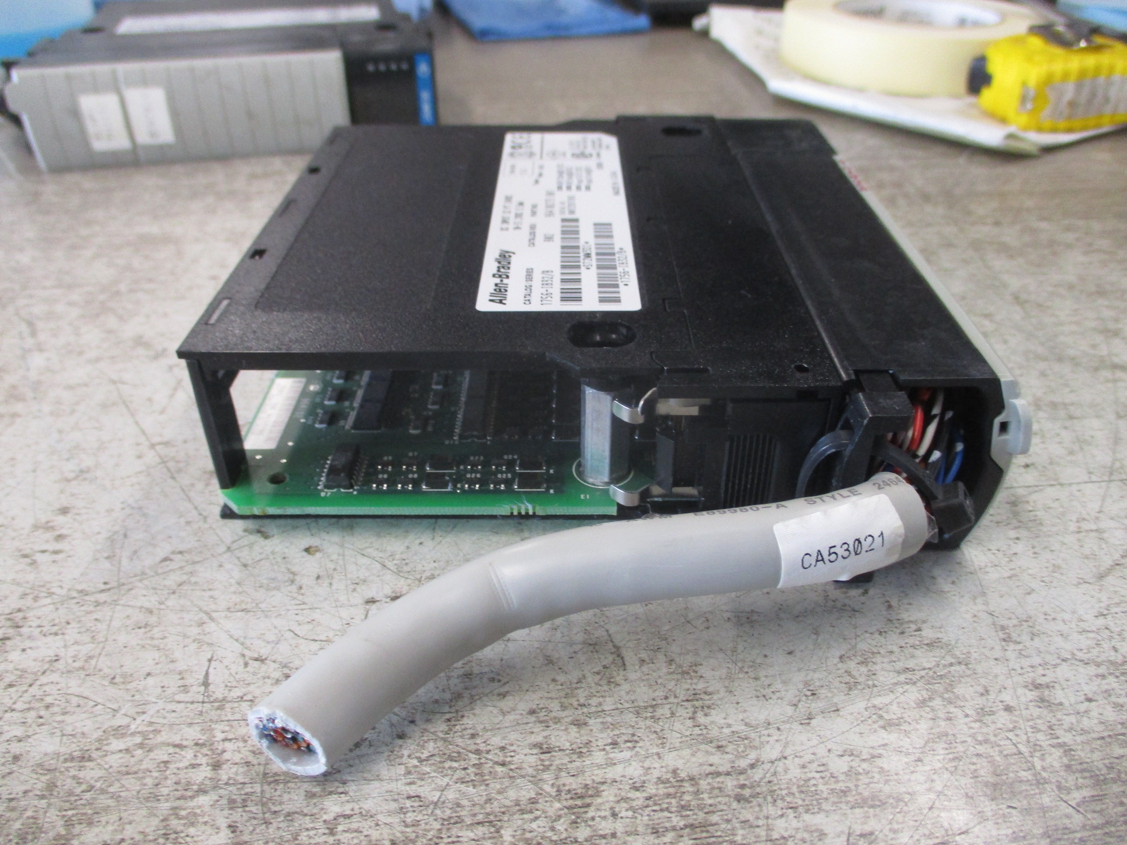 Allen-Bradley DC Output Module 1756-IB32/B Rev.: B02 32-PT 10-31.2VDC 5.5mA