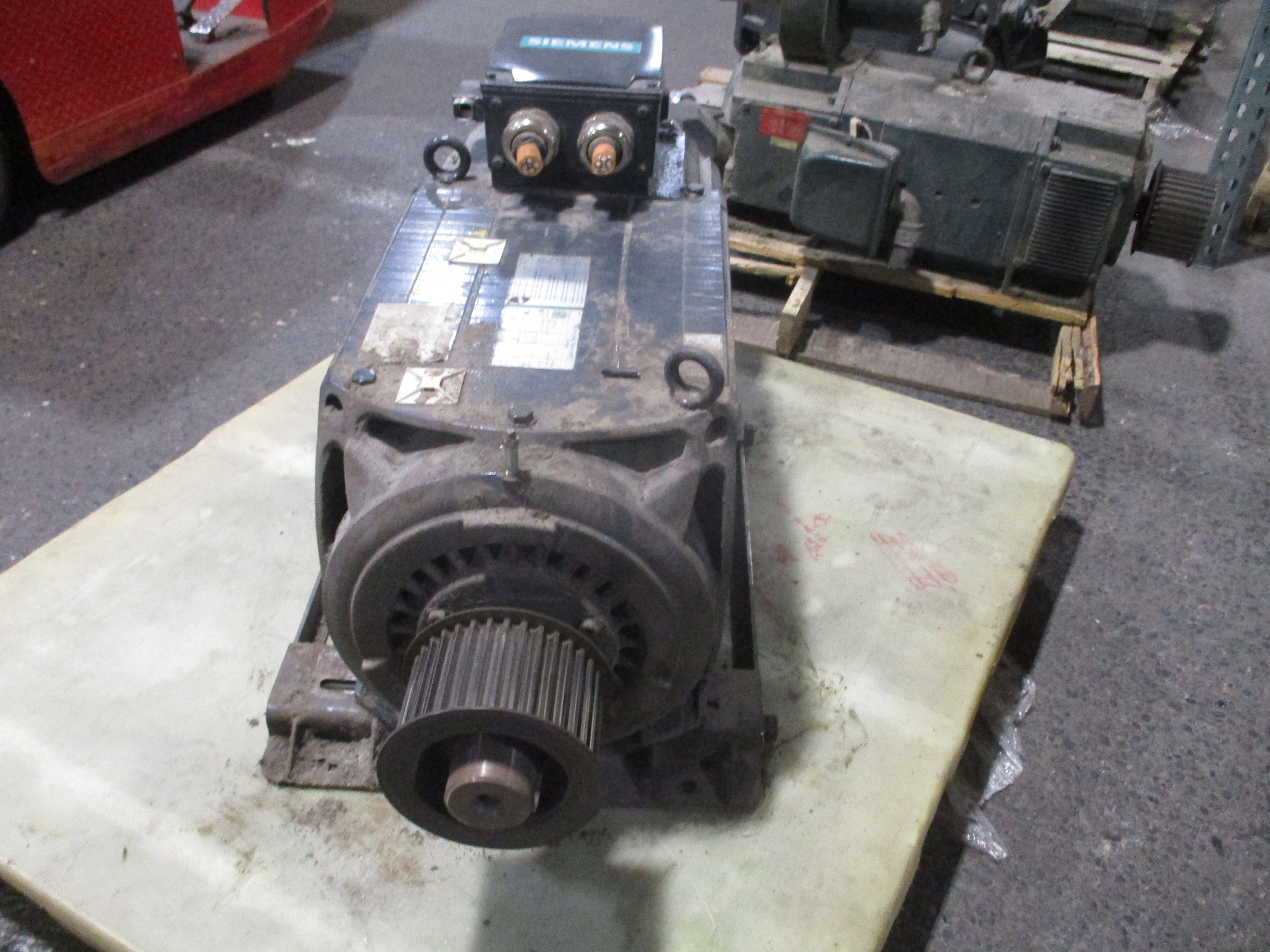 Siemens Motor 1PH7167-2FF23-0BA3 398V 79A 41KW 59.15Hz 1800RPM Approx. 50HP Used