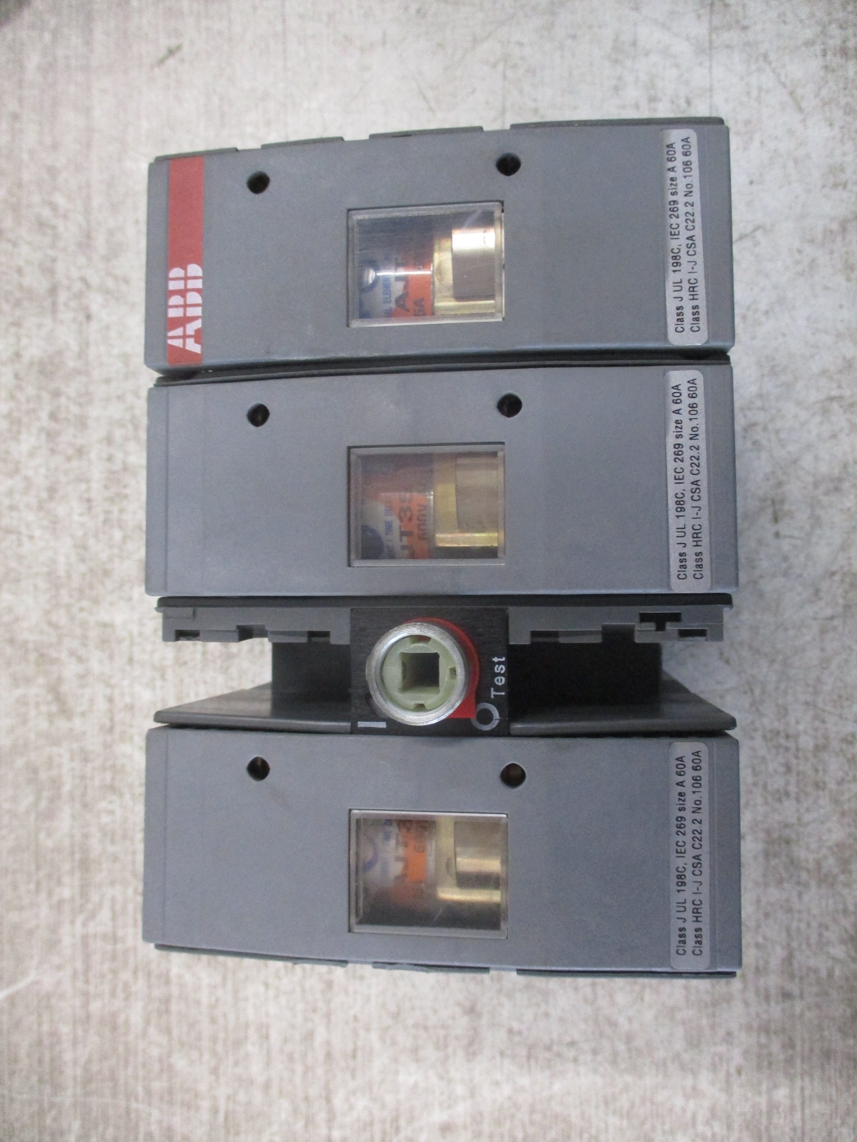 ABB Fusible Disconnect Switch OS 60J12 60A 600V 3P (3) 35A Fuses *No Handle*