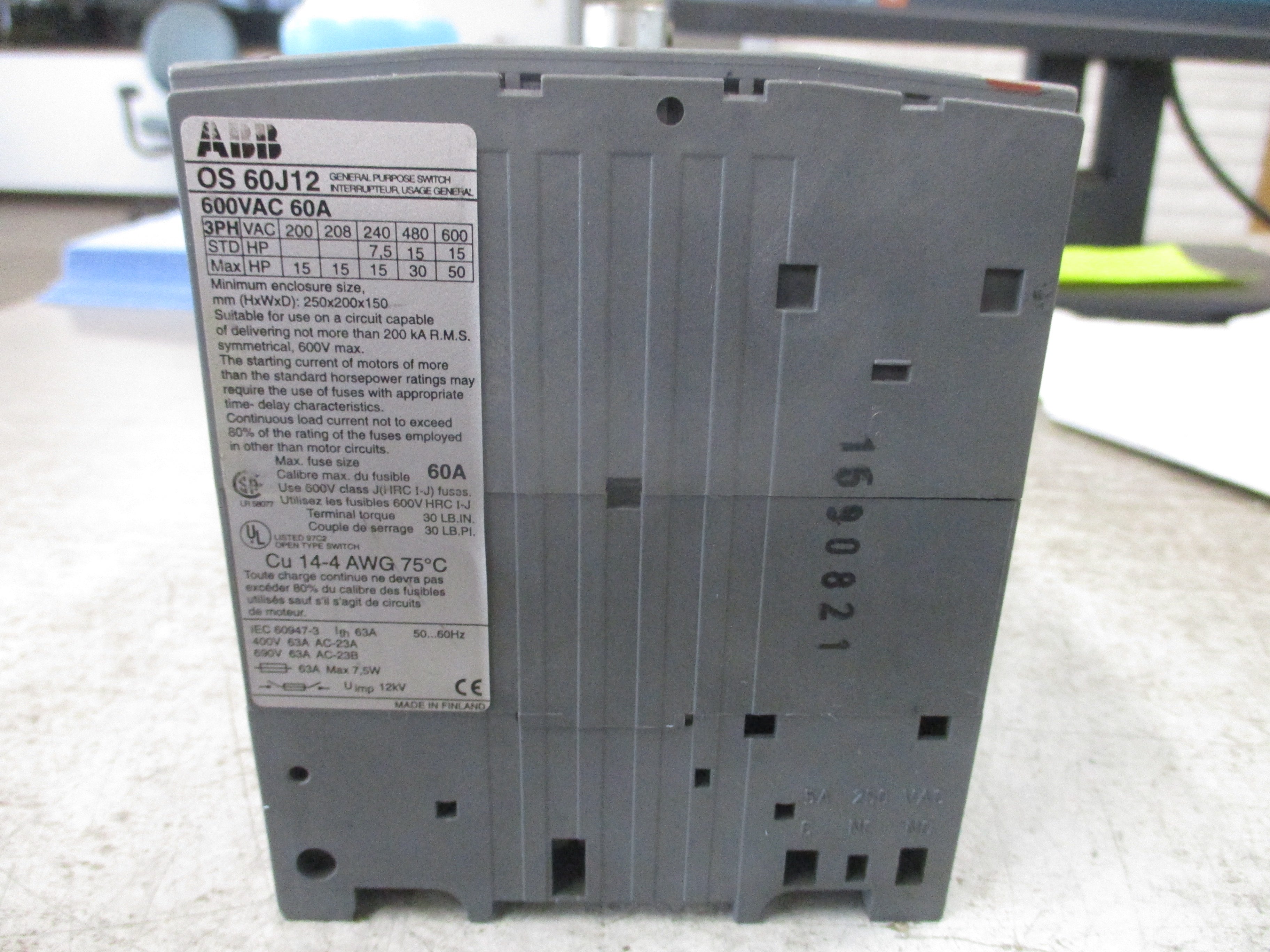 ABB Fusible Disconnect Switch OS 60J12 60A 600V 3P (3) 35A Fuses *No Handle*