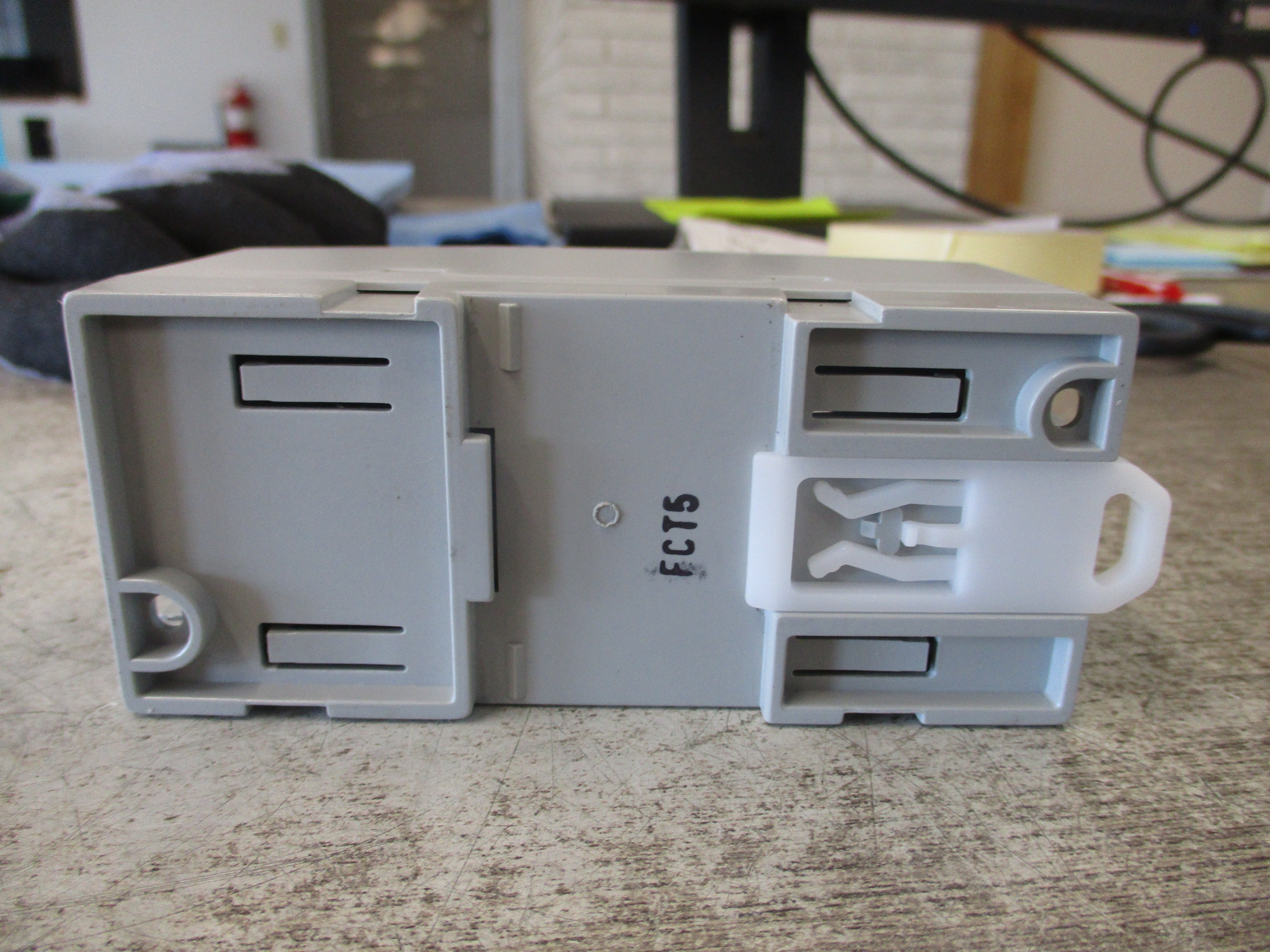 Allen-Bradley Advanced Interface Converter 1761-NET-AIC Ser. B Rev. A