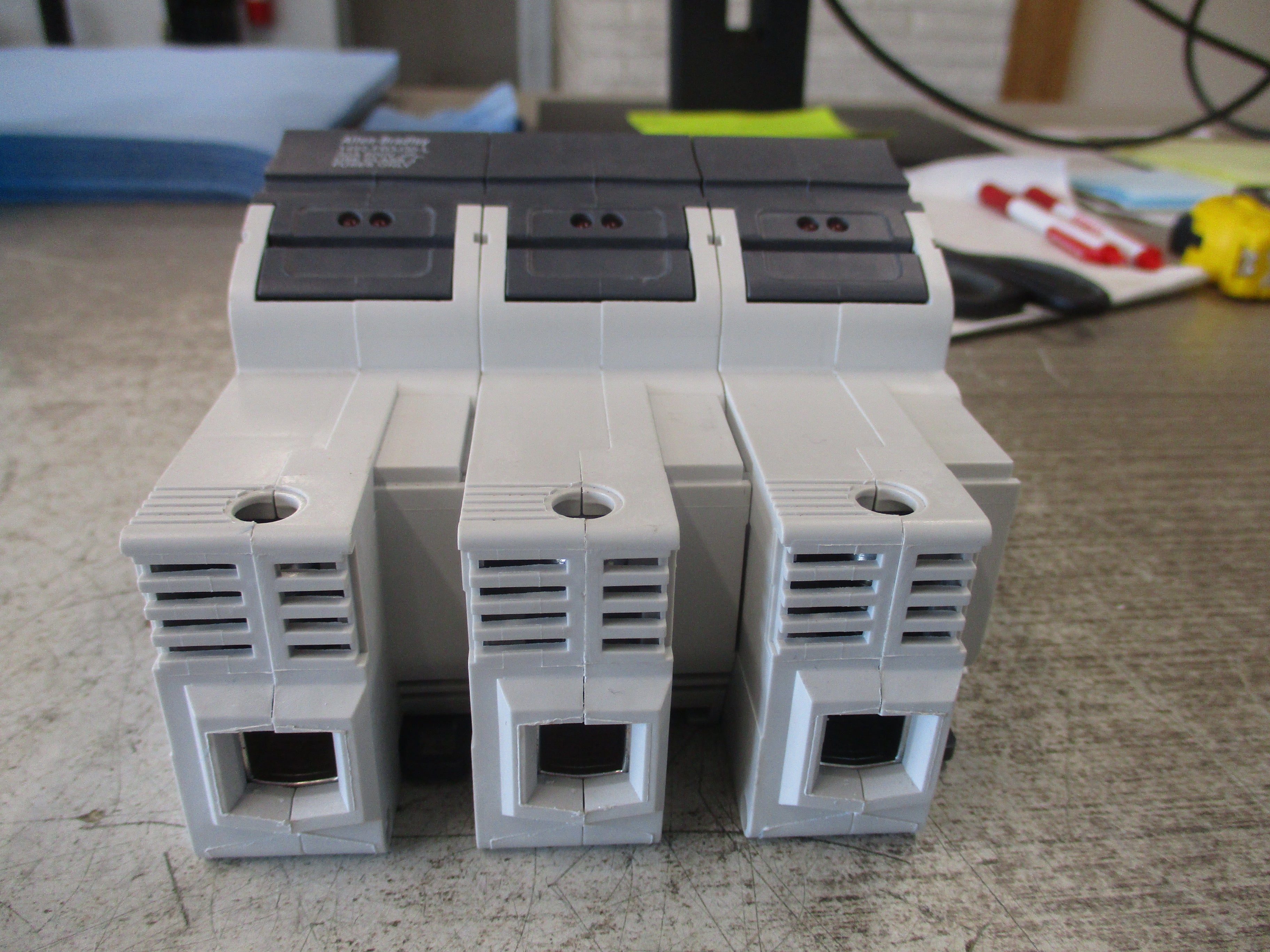Allen-Bradley Fuse Holder 1492-FB3J30-L 30A 600V 3P Used