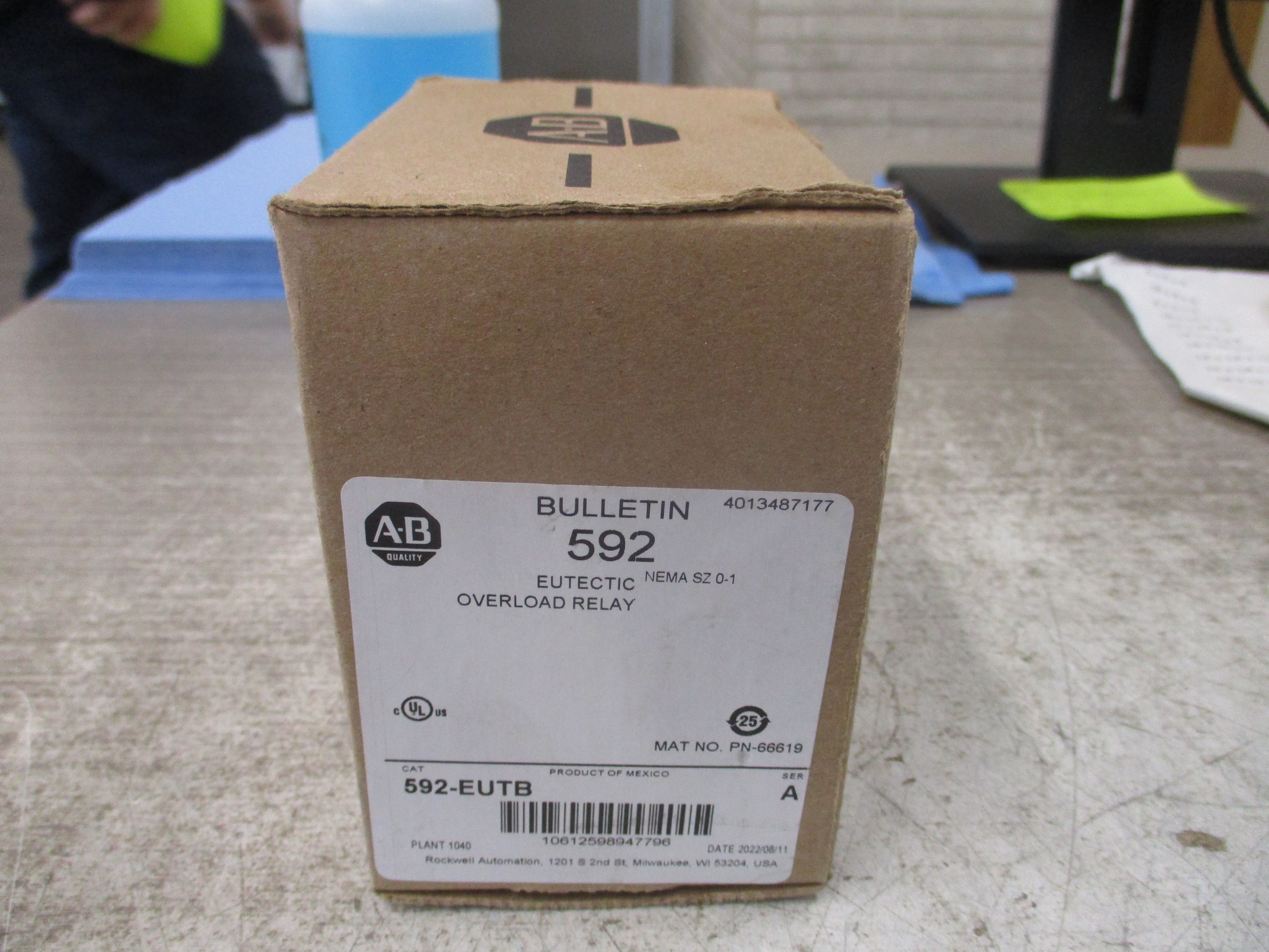 Allen-Bradley Overload Relay 592-EUTB Ser. A Nema SZ 0-1 New Surplus
