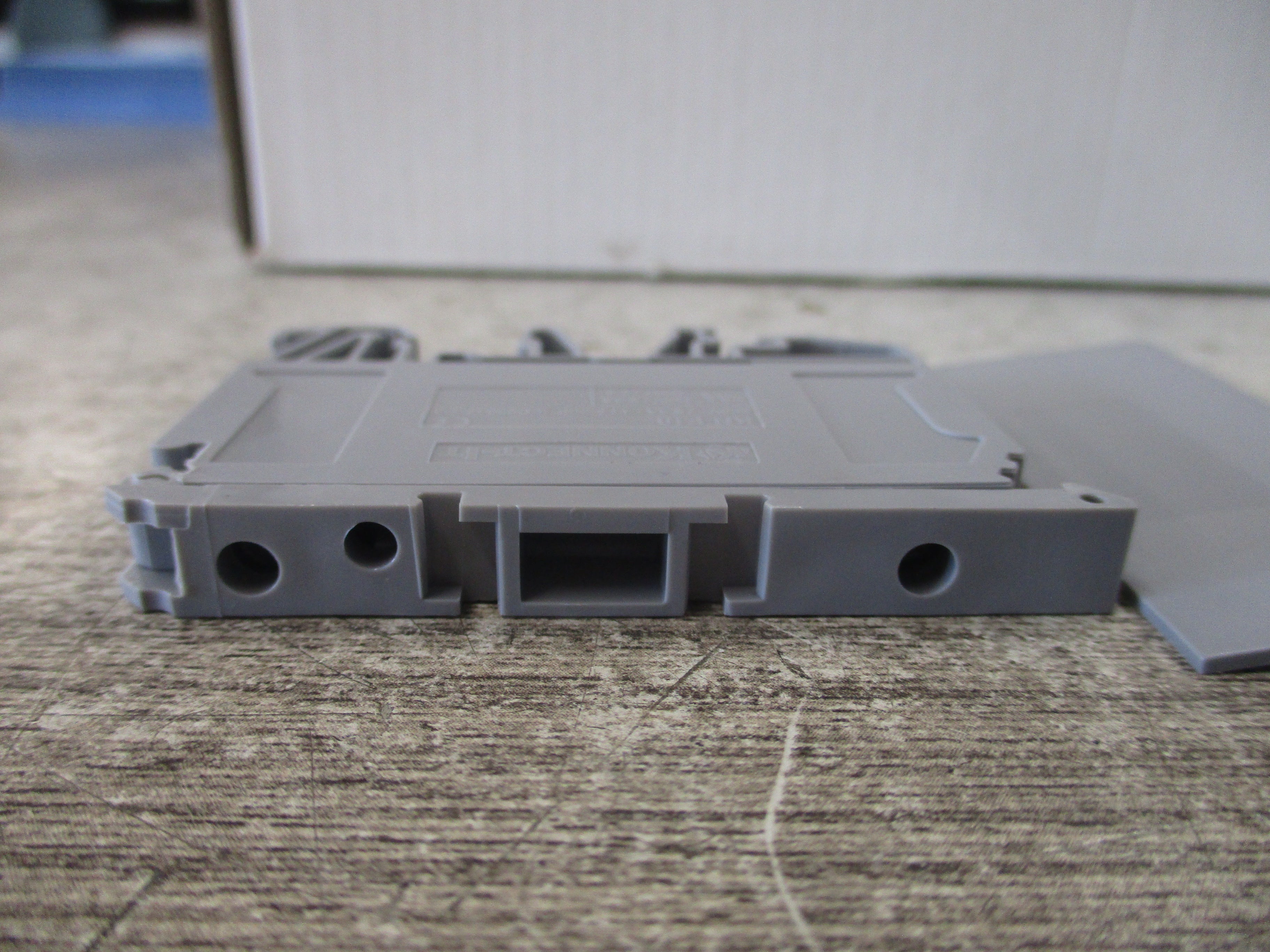Automation Direct Konnect-IT Terminal Block Fuse Holder KN-F10 *Box of 30*