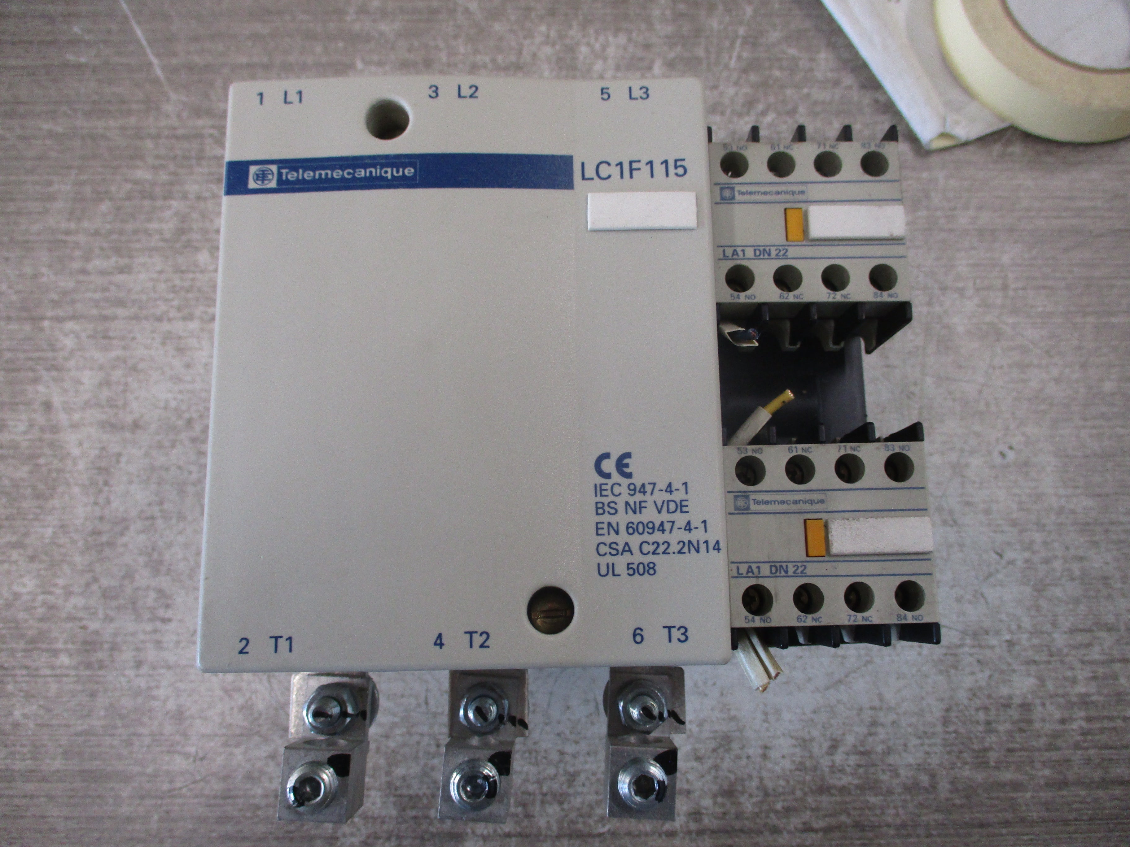 Telemecanique Contactor w/ 2 Aux Blocks LC1F115 115-120V Coil Used