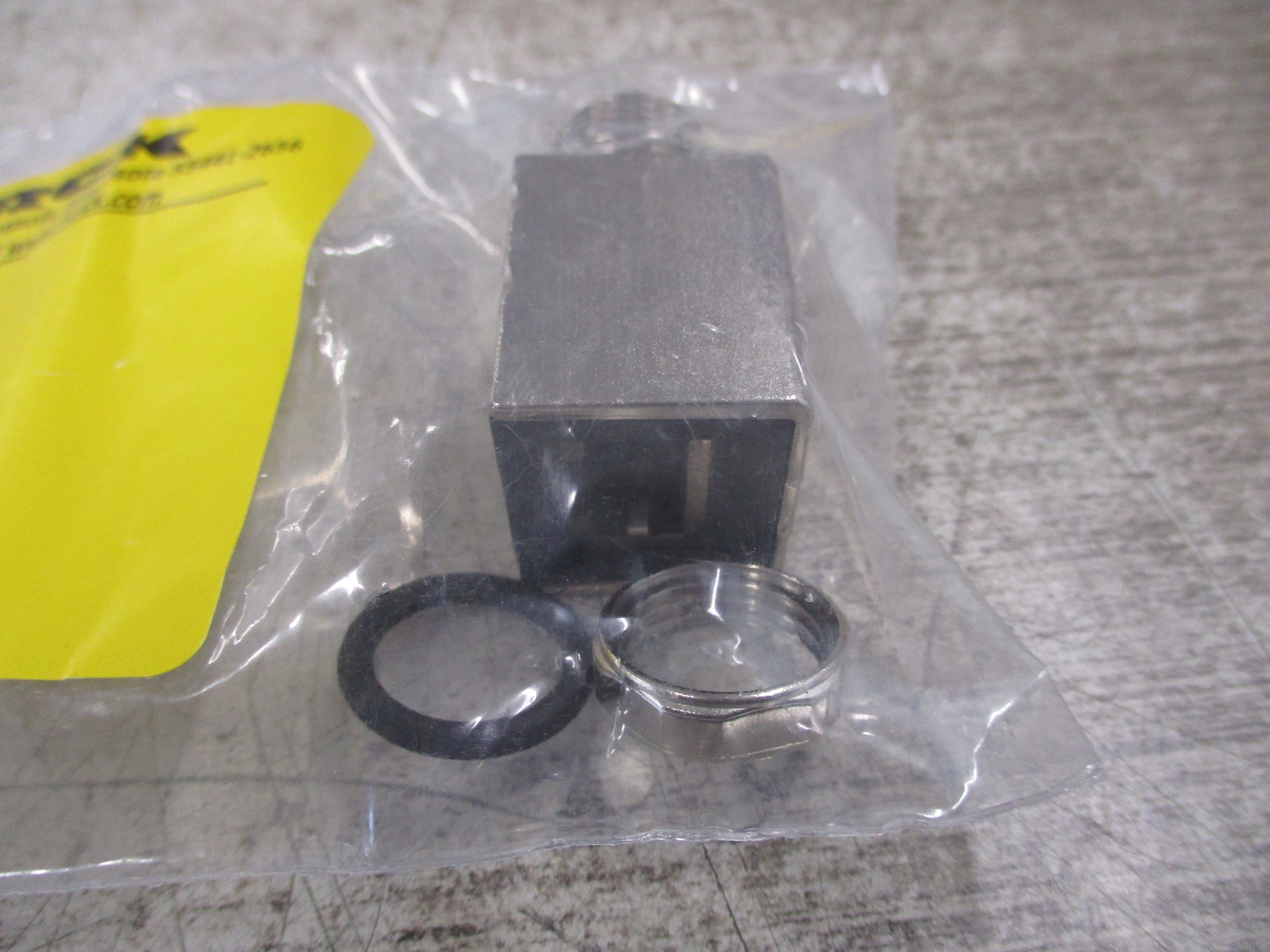 Turck Ethernet Accessory Extension Adaptor FKSDX RJ45SF 86/ST